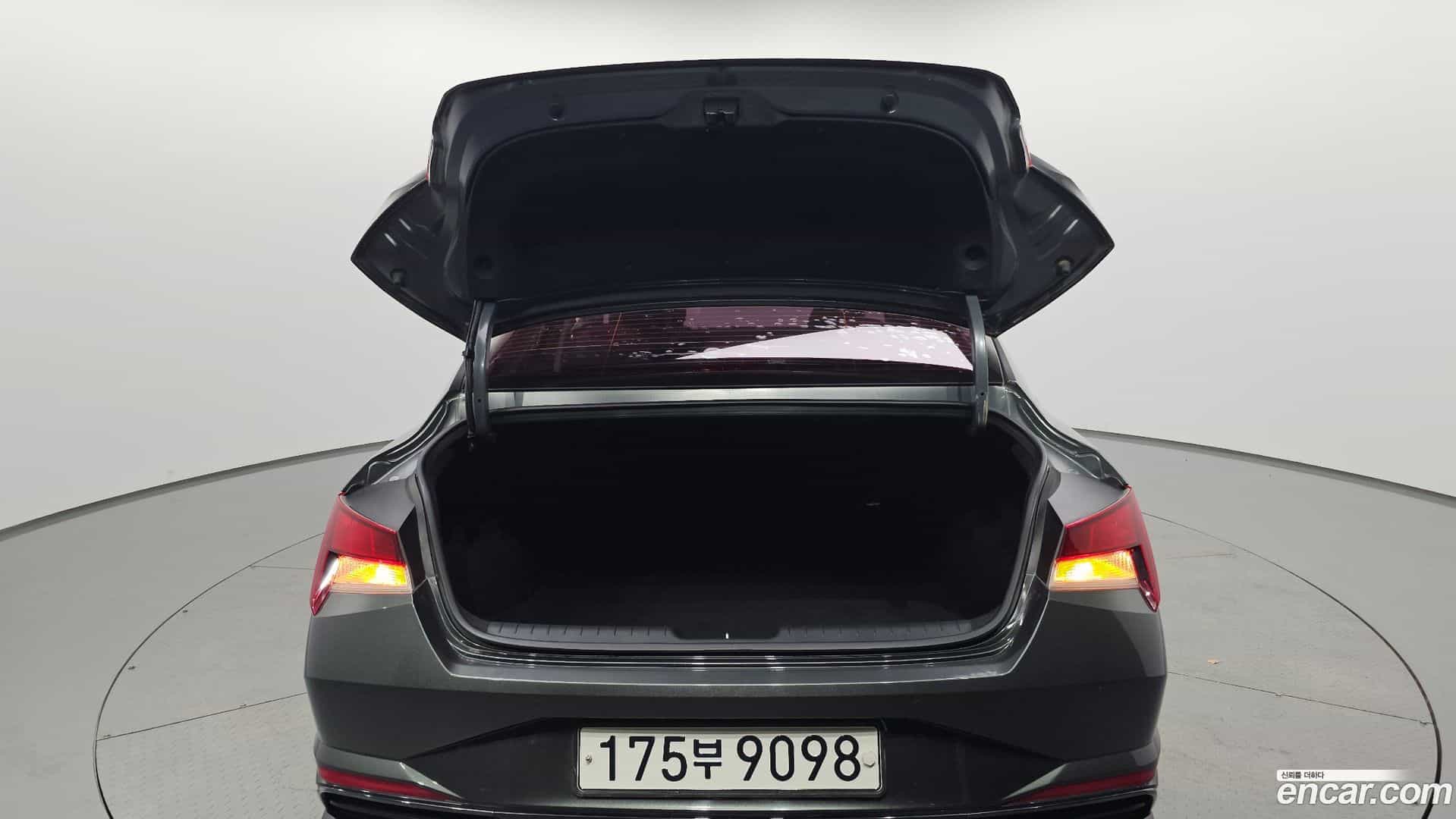 AVANTE Hyundai 2020.9-OPTION-021