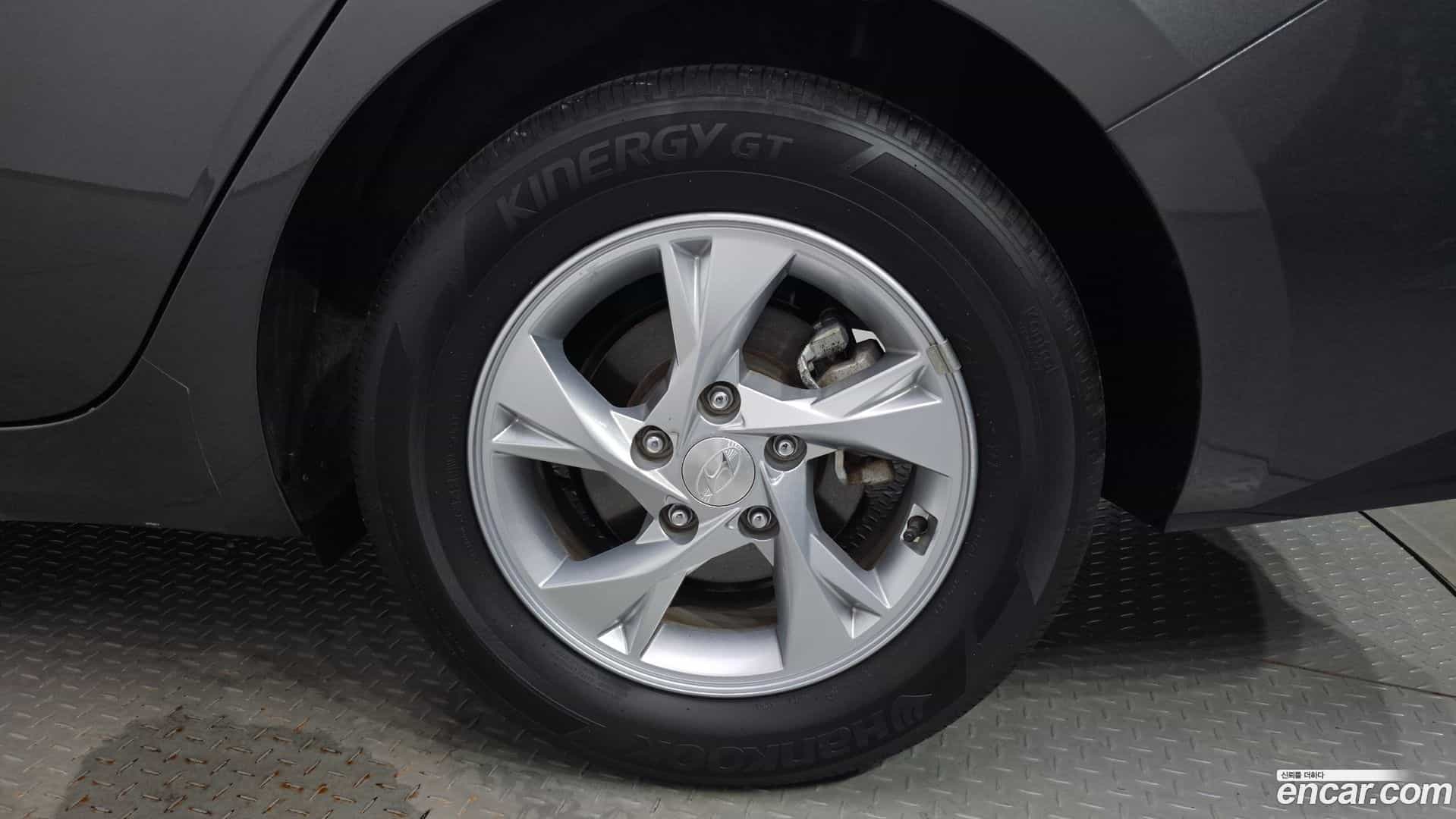AVANTE Hyundai 2020.9-OUTER-031