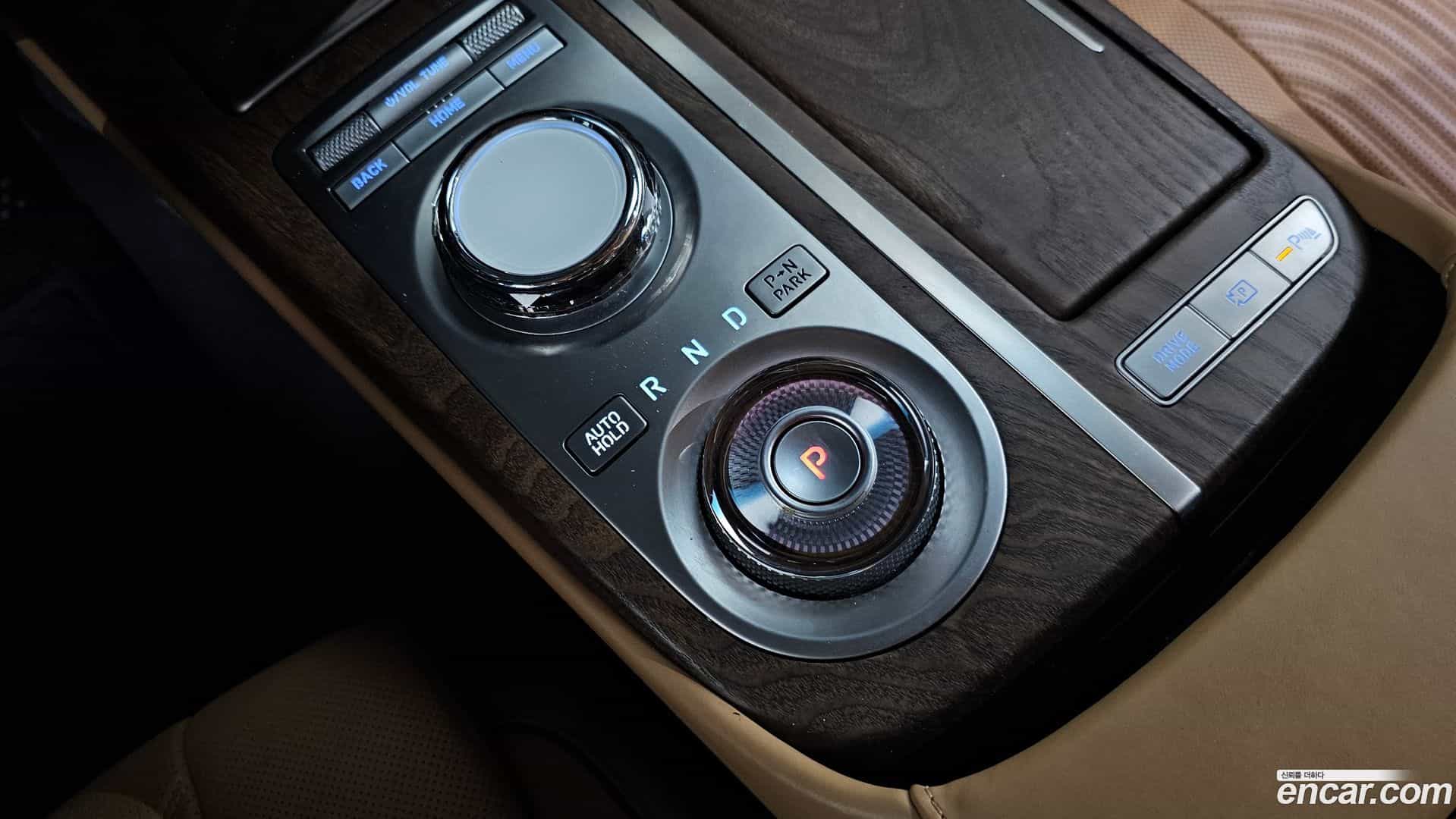 G80 Genesis 2023.2-INNER-009