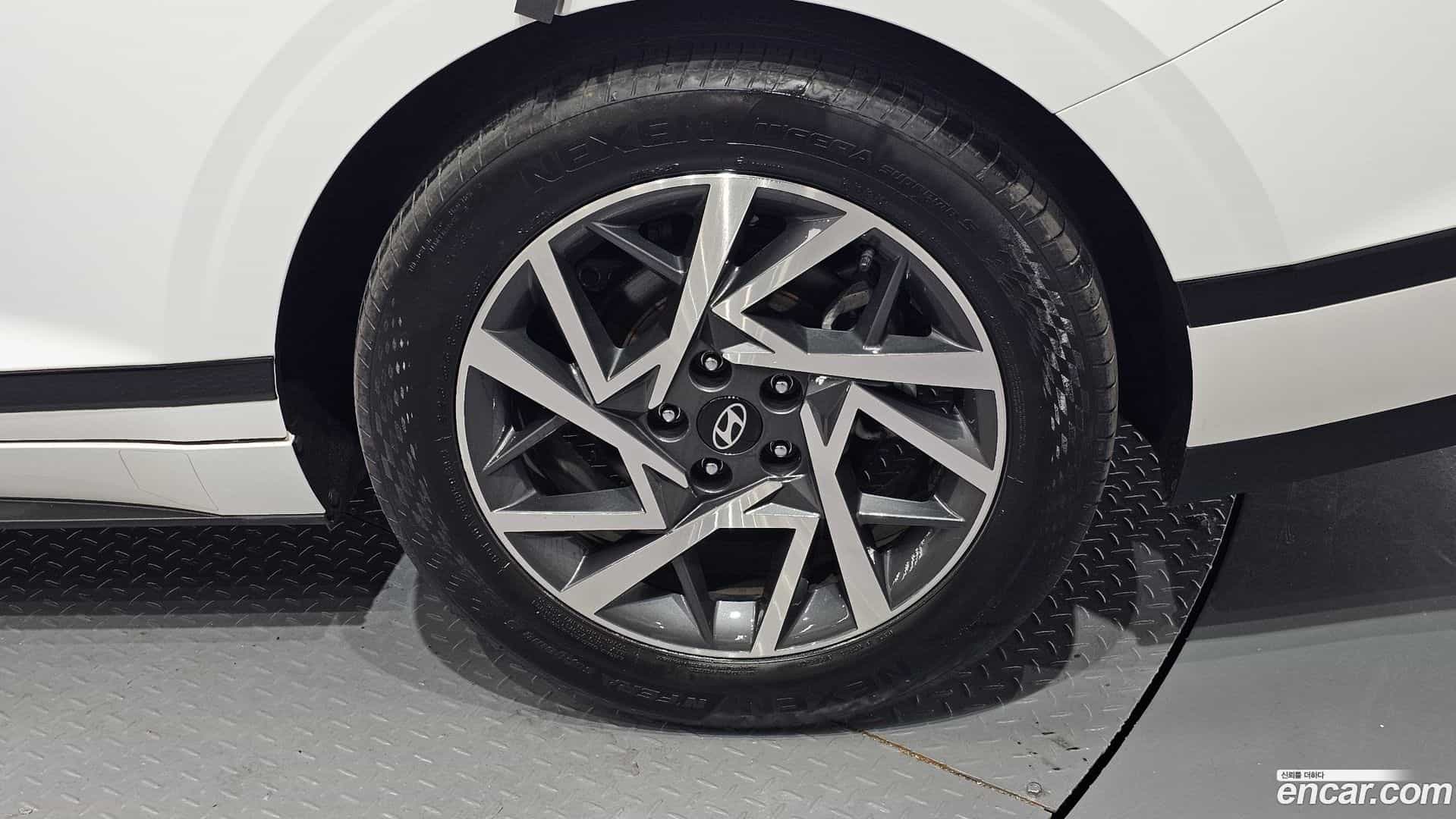 Grandeur Hyundai 2023.7-OUTER-031