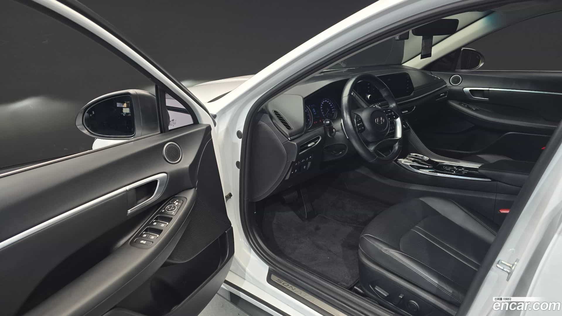 Sonata Hyundai 2021.2-INNER-010