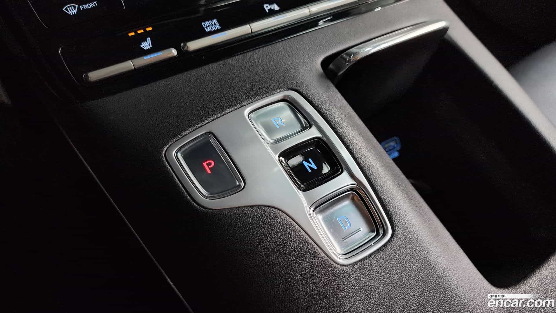 Grandeur Hyundai 2020.1-INNER-009