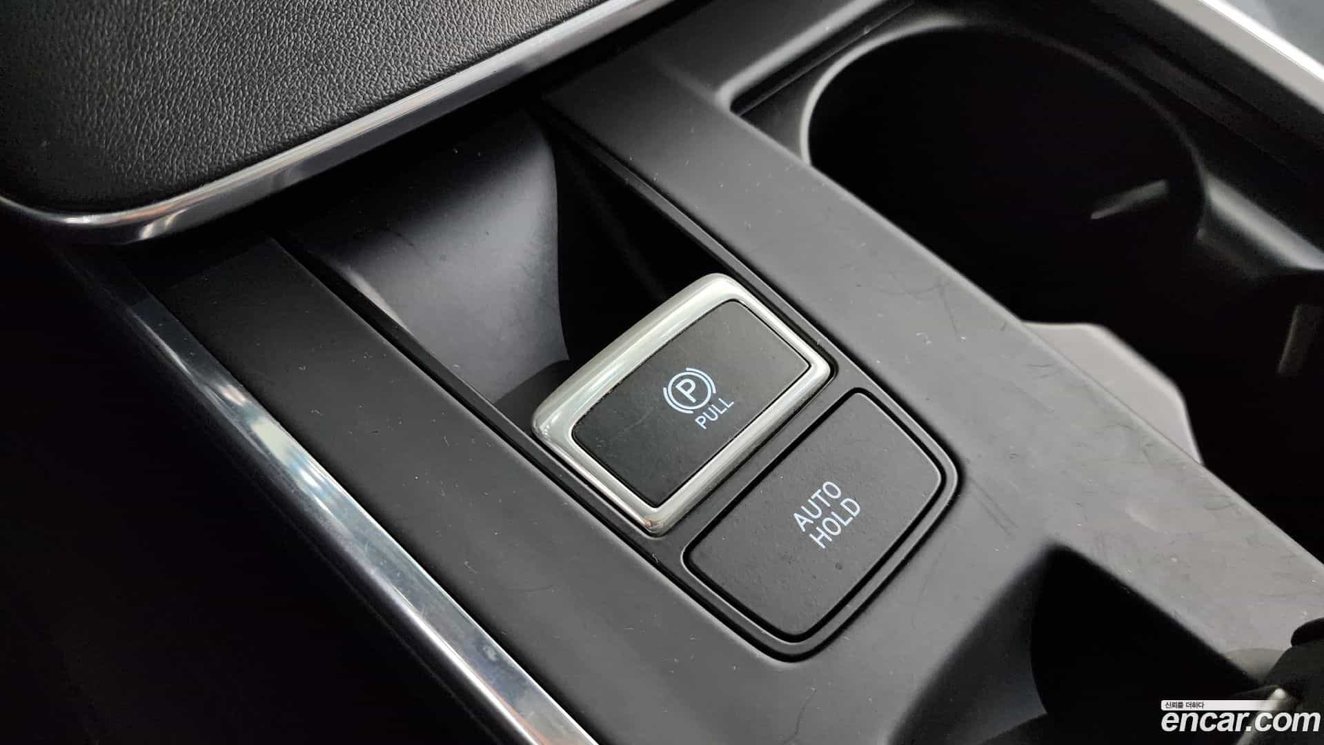 Grandeur Hyundai 2020.1-OPTION-024
