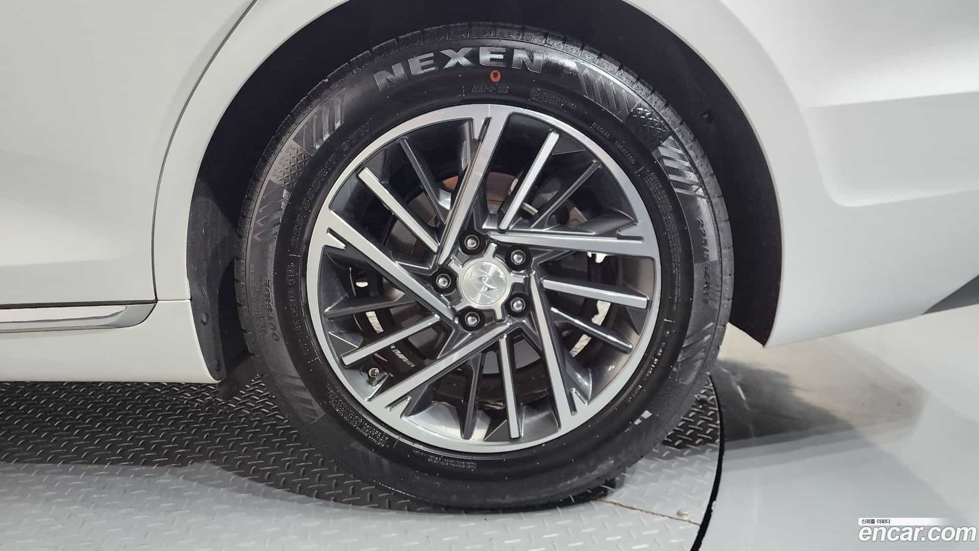 Grandeur Hyundai 2020.1-OUTER-031