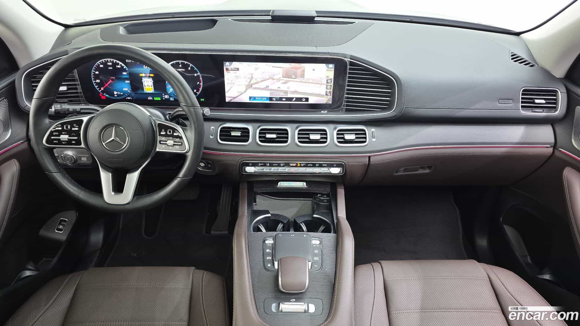 GLE-Class Mercedes-Benz 2022.2-INNER-007