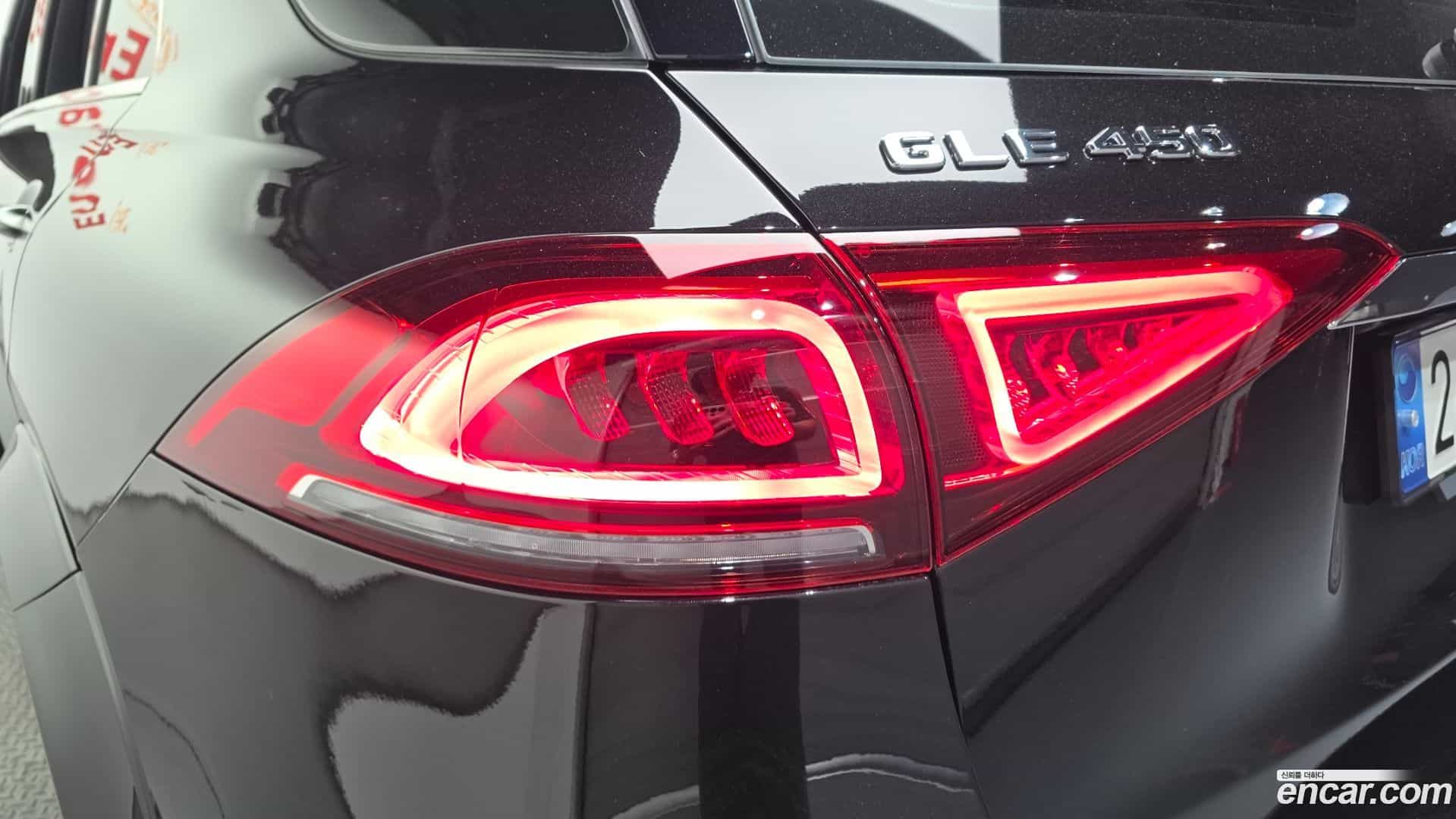 GLE-Class Mercedes-Benz 2022.2-OUTER-033