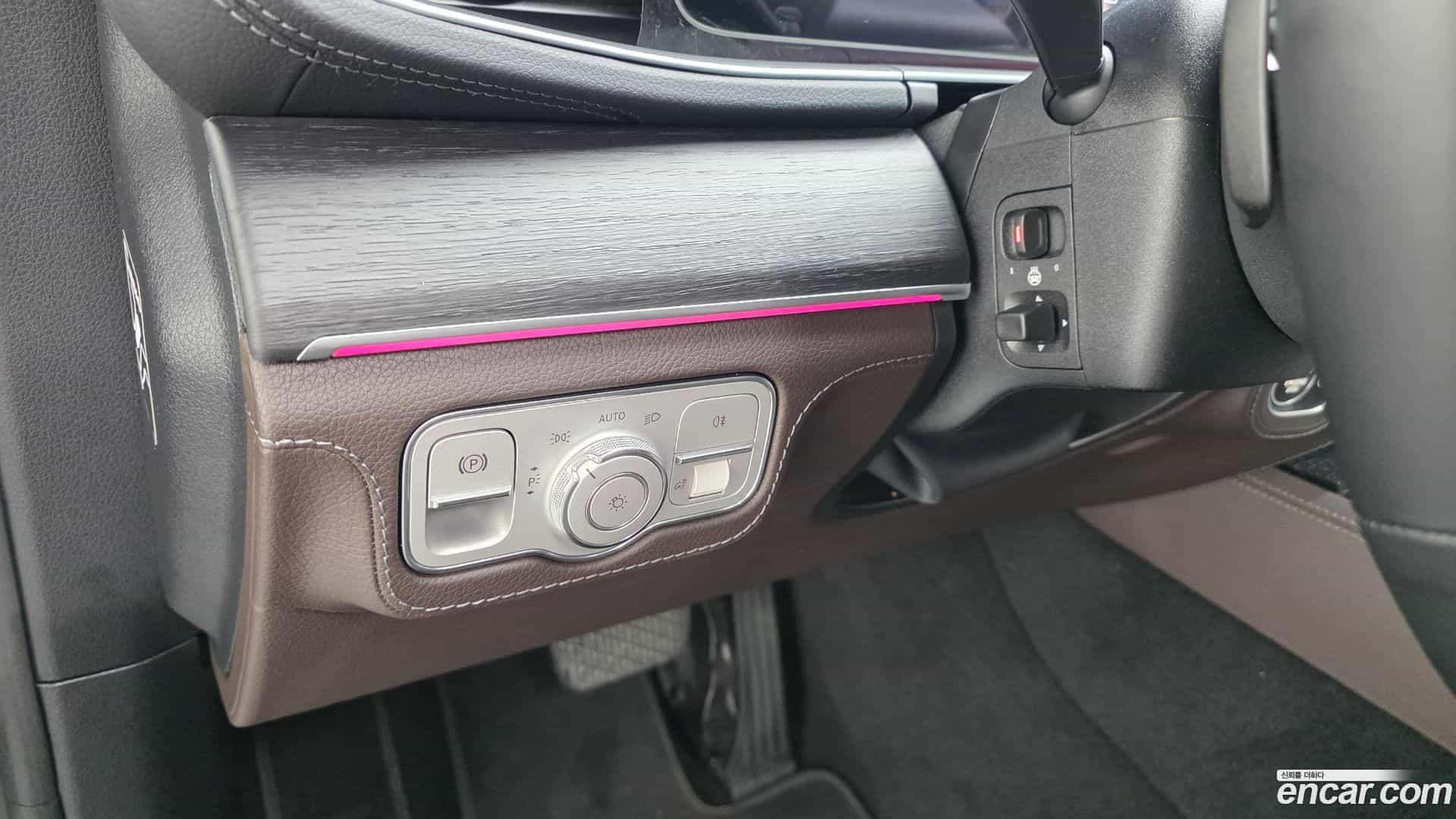 GLE-Class Mercedes-Benz 2022.2-OPTION-042