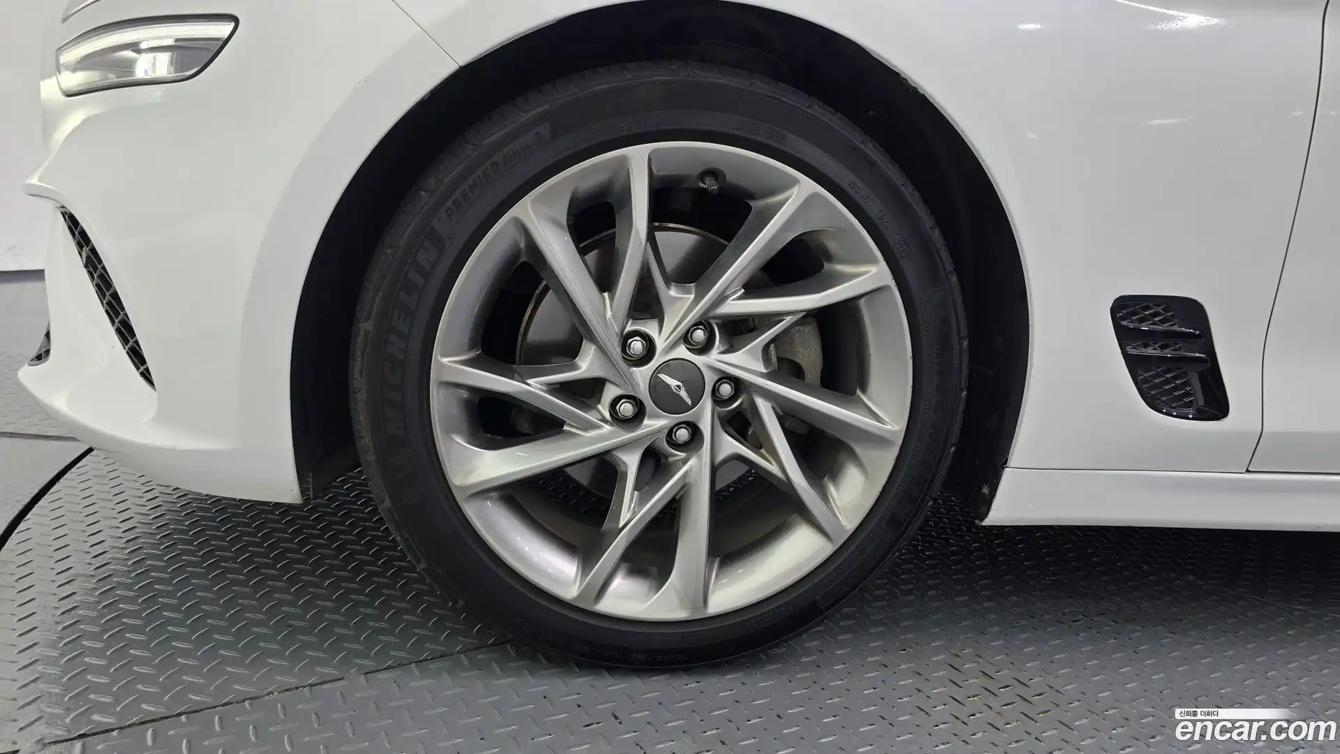 G70 Genesis 2021.4-OUTER-005