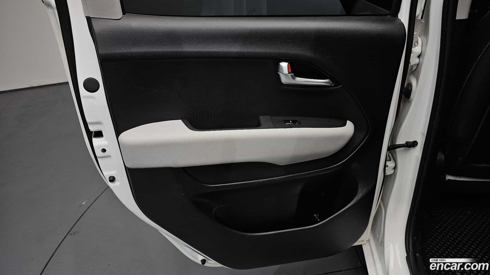 RAY Kia 2024.4-INNER-035