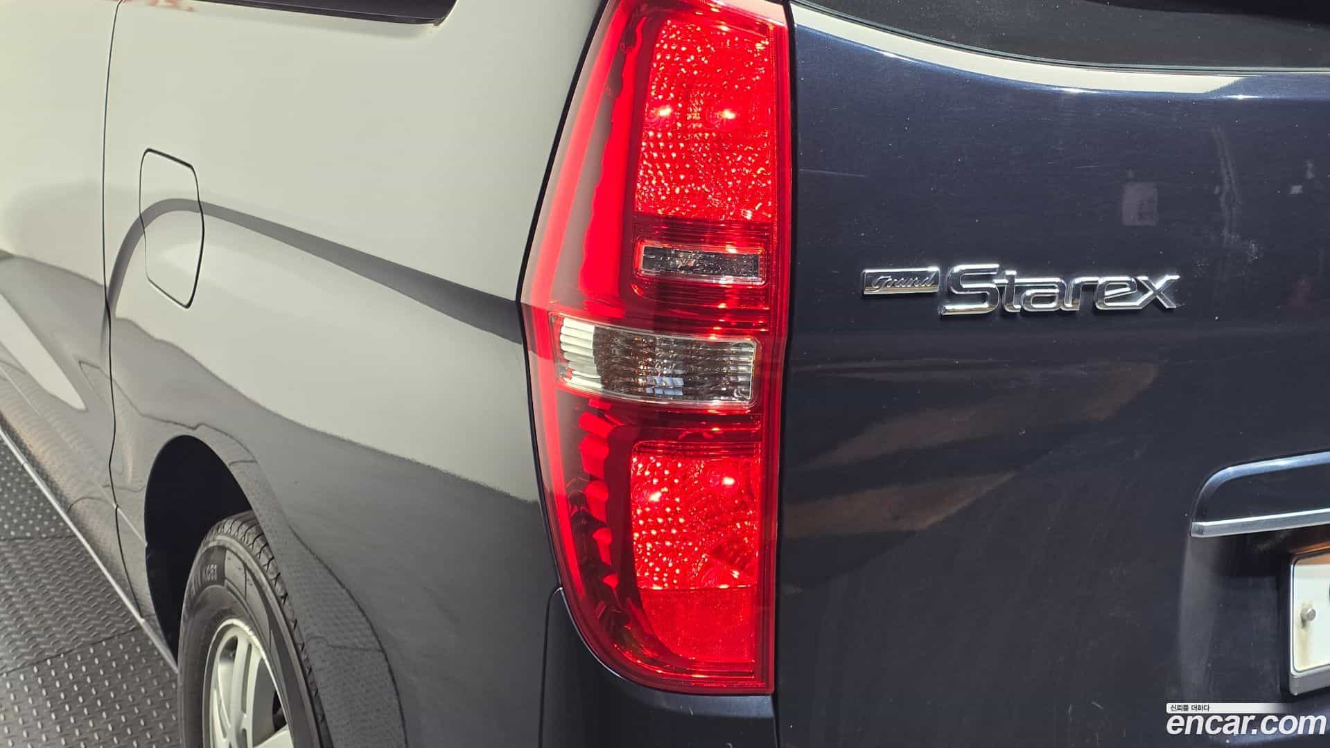 Starex Hyundai 2019.5-OUTER-033