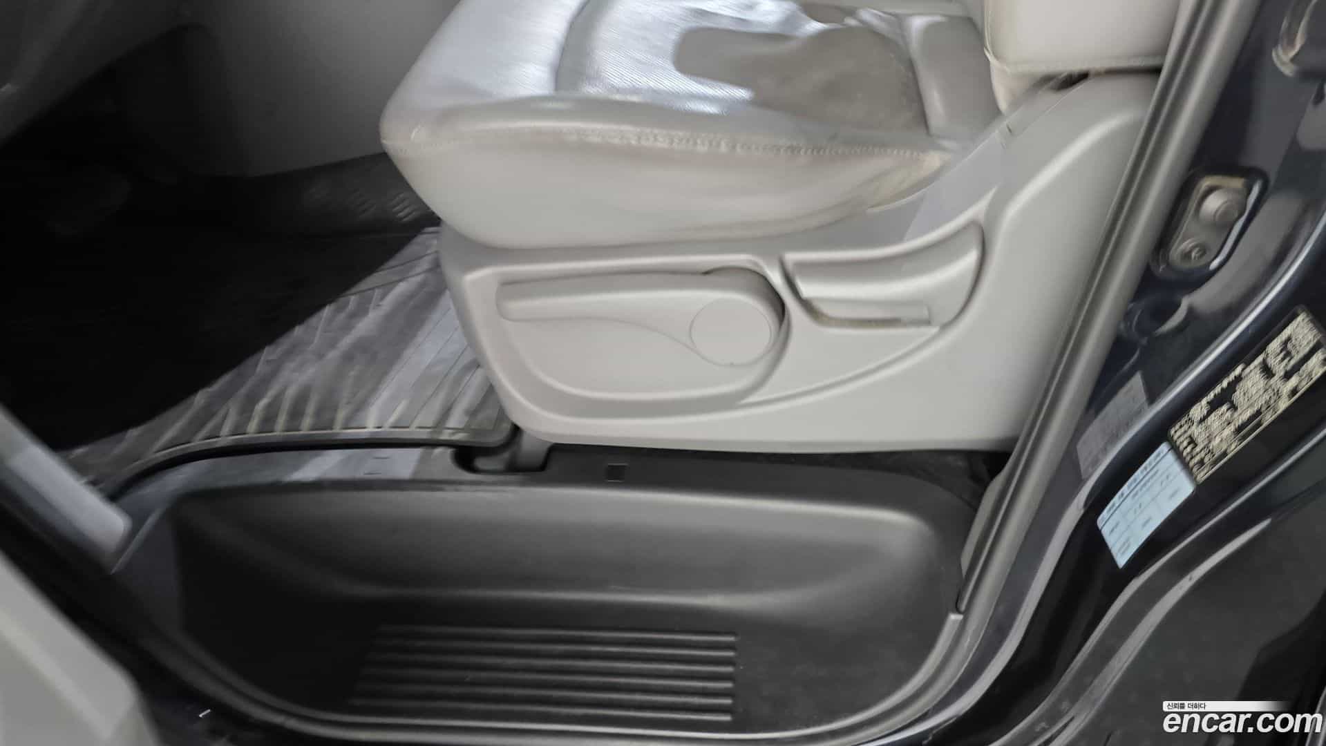 Starex Hyundai 2019.5-OPTION-043