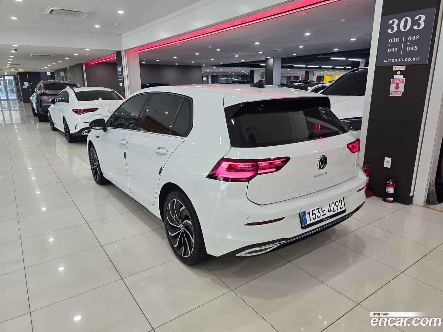 Golf Volkswagen 2023.9-OUTER-002