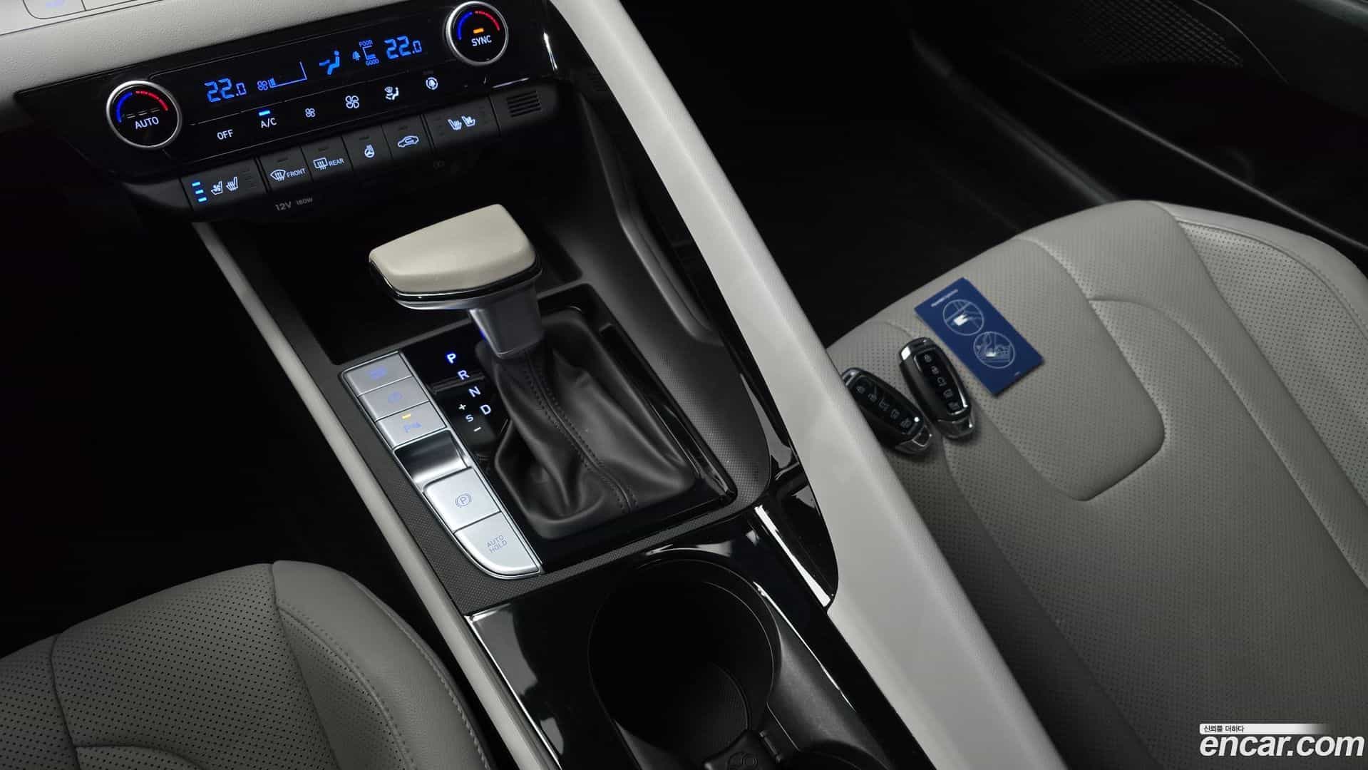 AVANTE Hyundai 2021.10-INNER-009