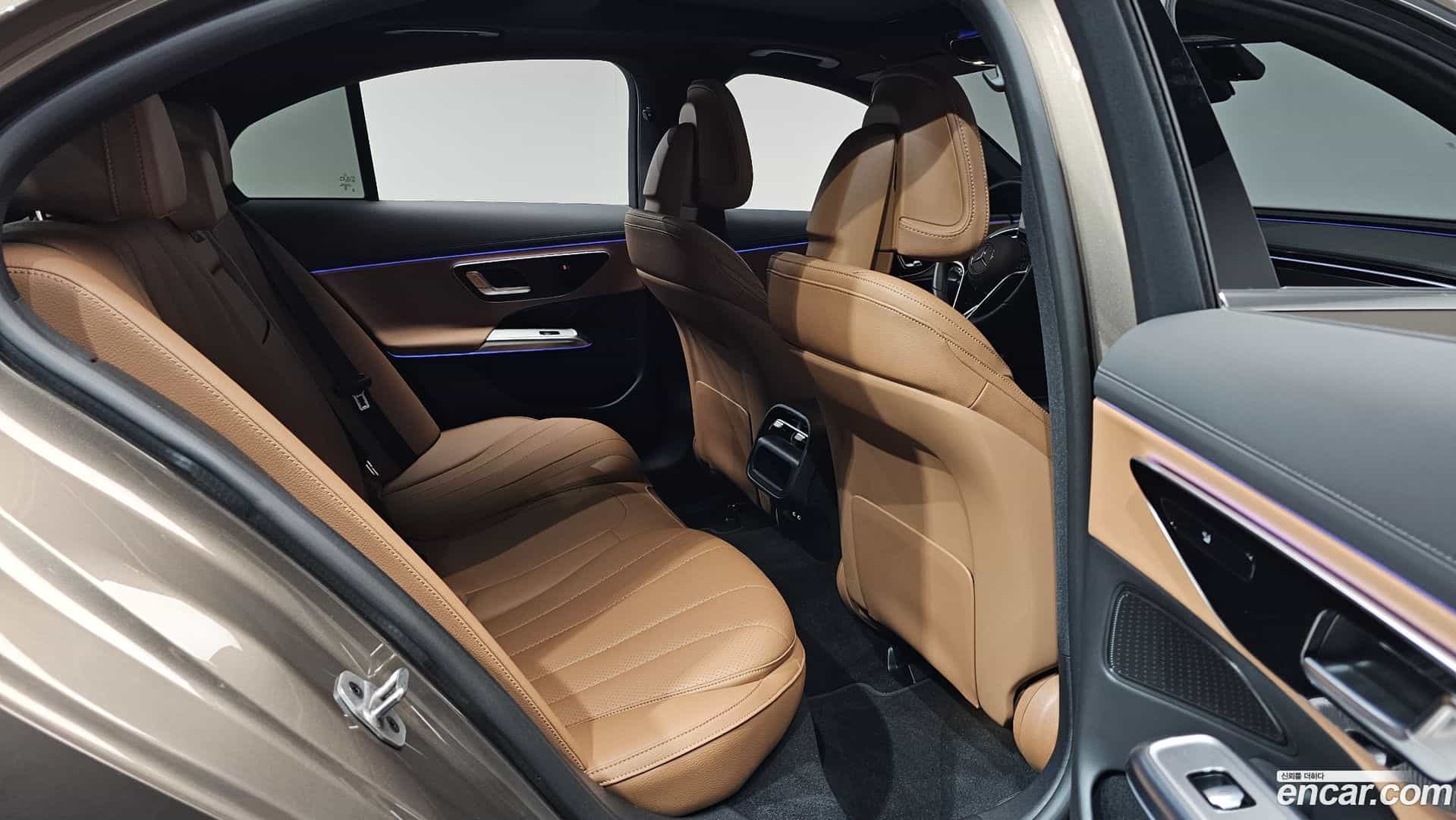 E-Class Mercedes-Benz 2025.6-OPTION-015