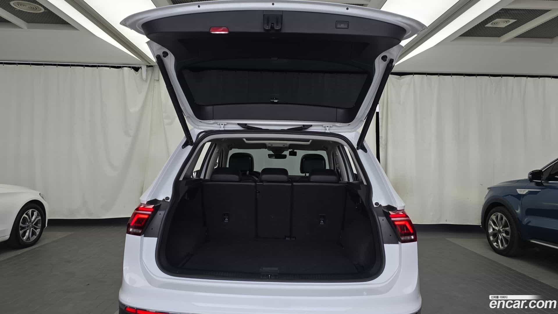 Tiguan Volkswagen 2022.11-OPTION-024