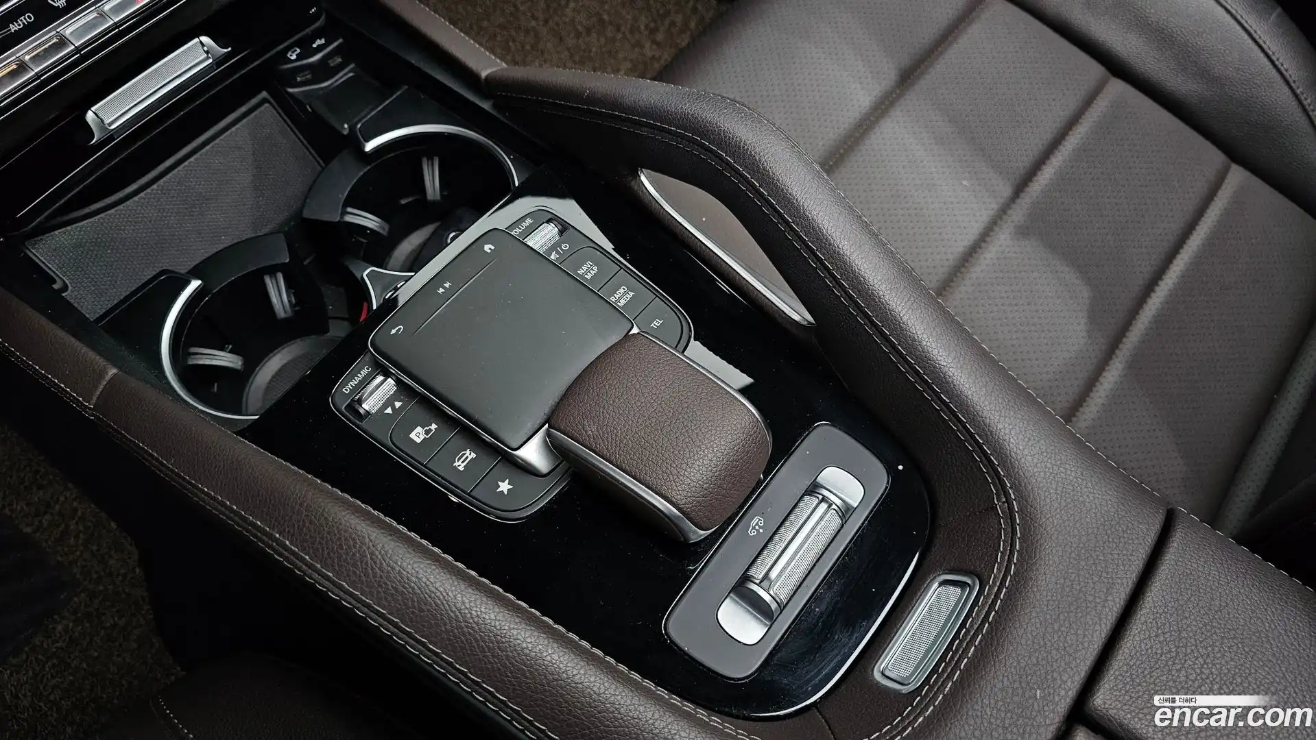 GLE-Class Mercedes-Benz 2022.5-OPTION-021