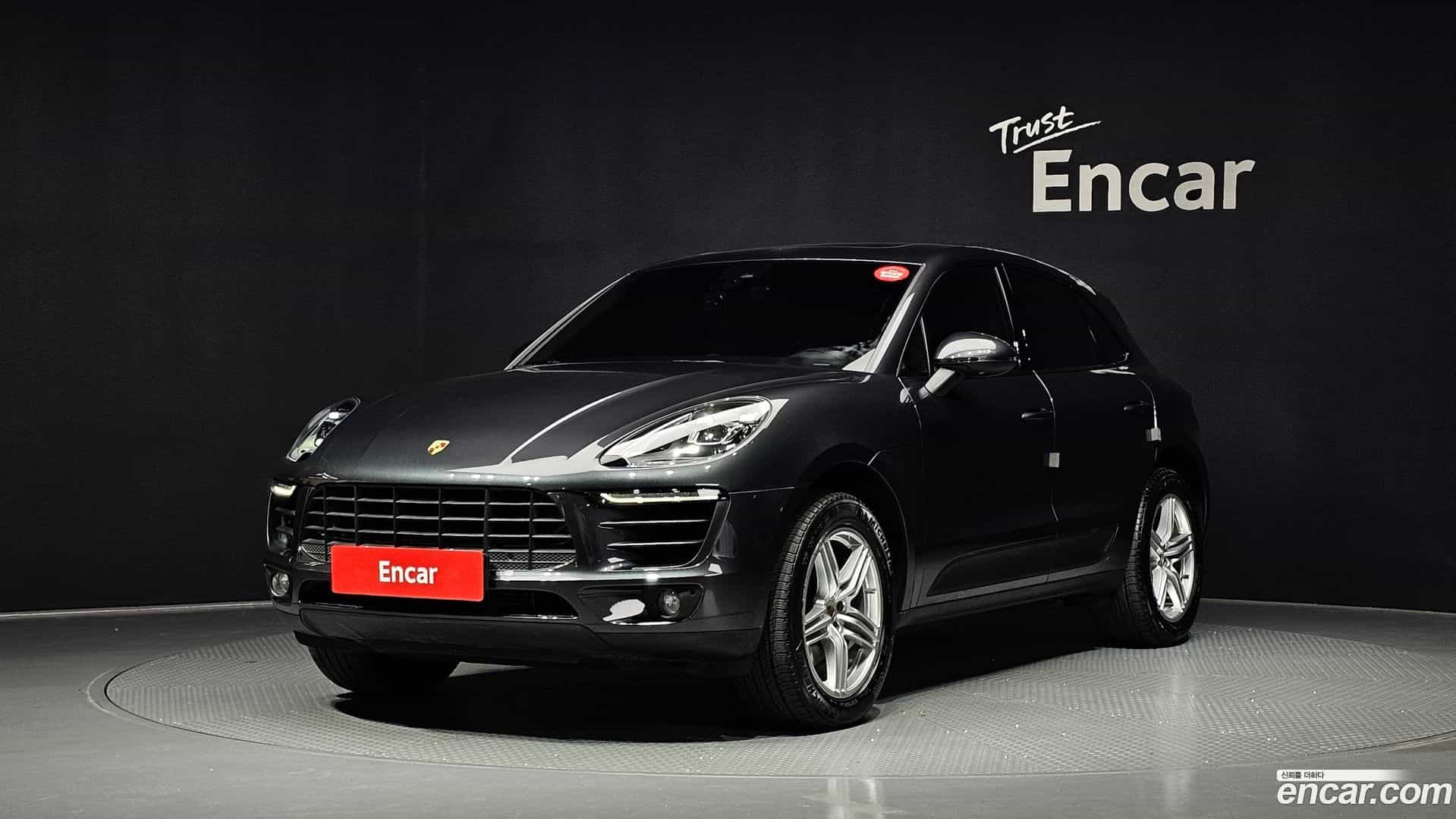 Macan Porsche 2018.5-OUTER-001