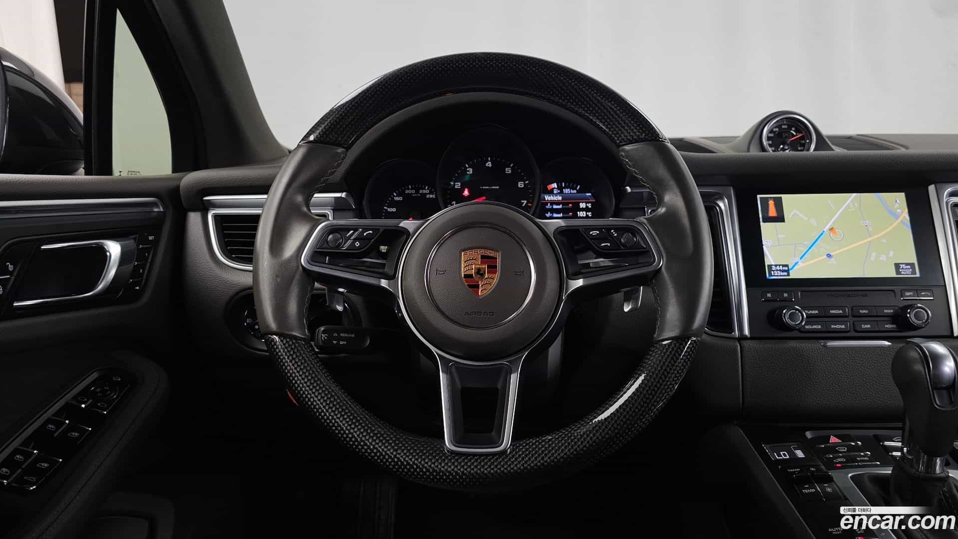 Macan Porsche 2018.5-OPTION-017