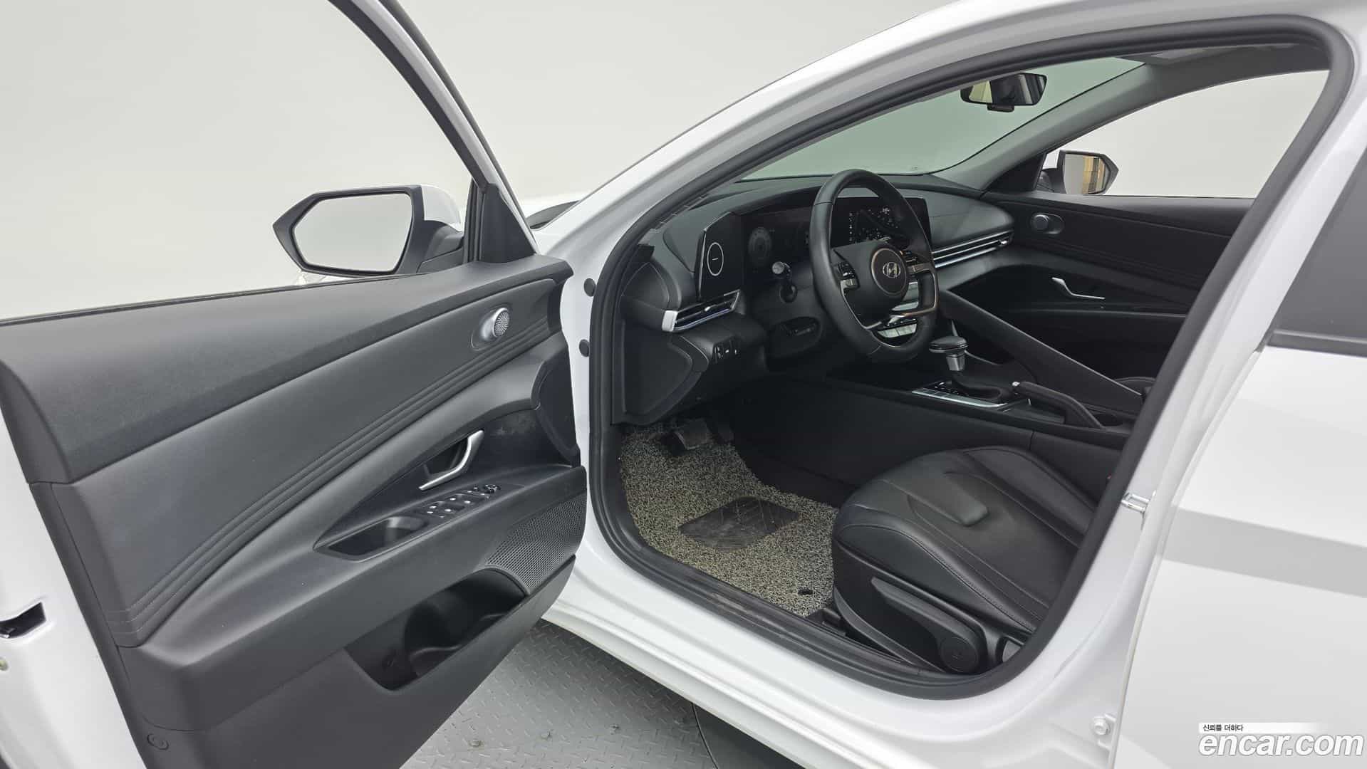 AVANTE Hyundai 2020.4-INNER-010