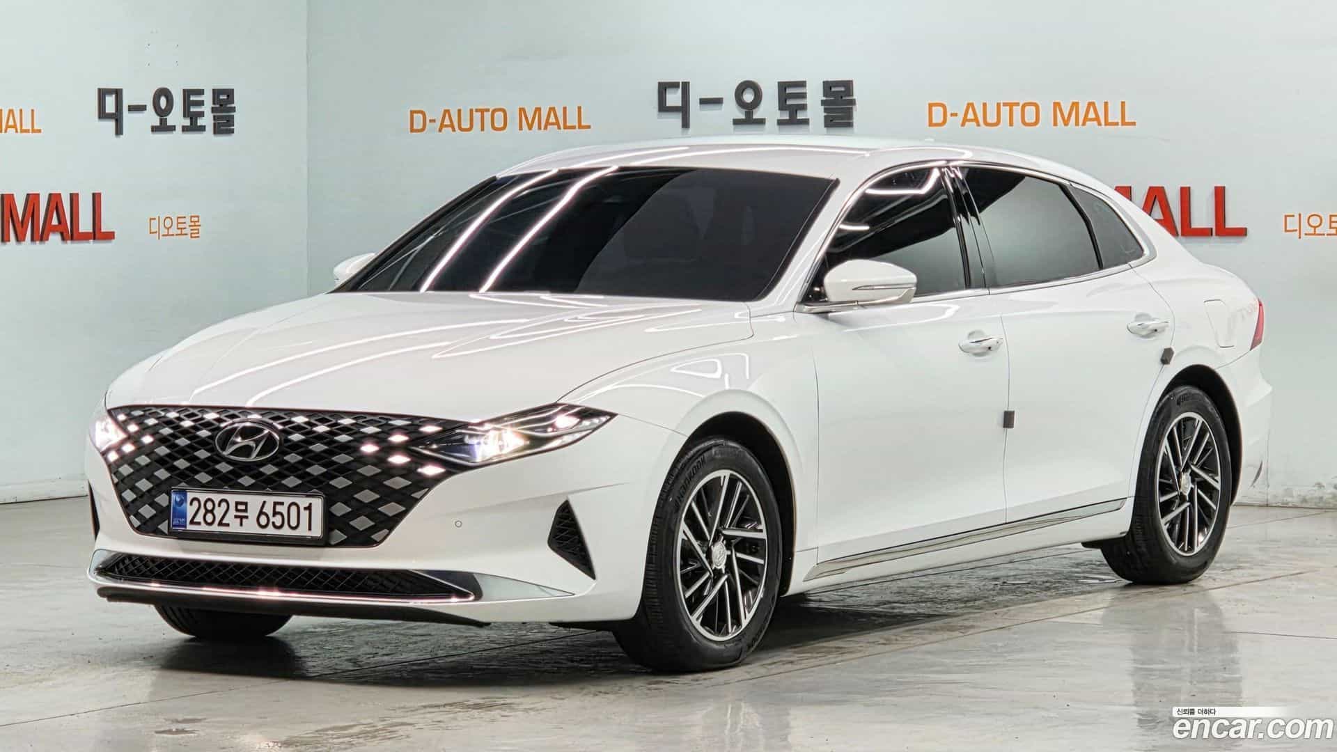Grandeur Hyundai 2021.10-OUTER-003