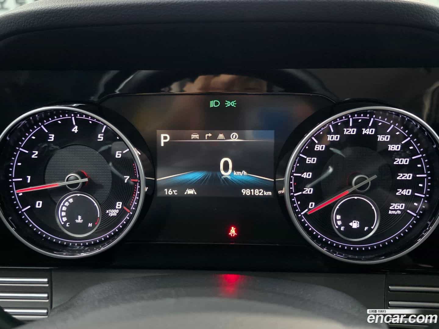 Grandeur Hyundai 2021.10-INNER-008