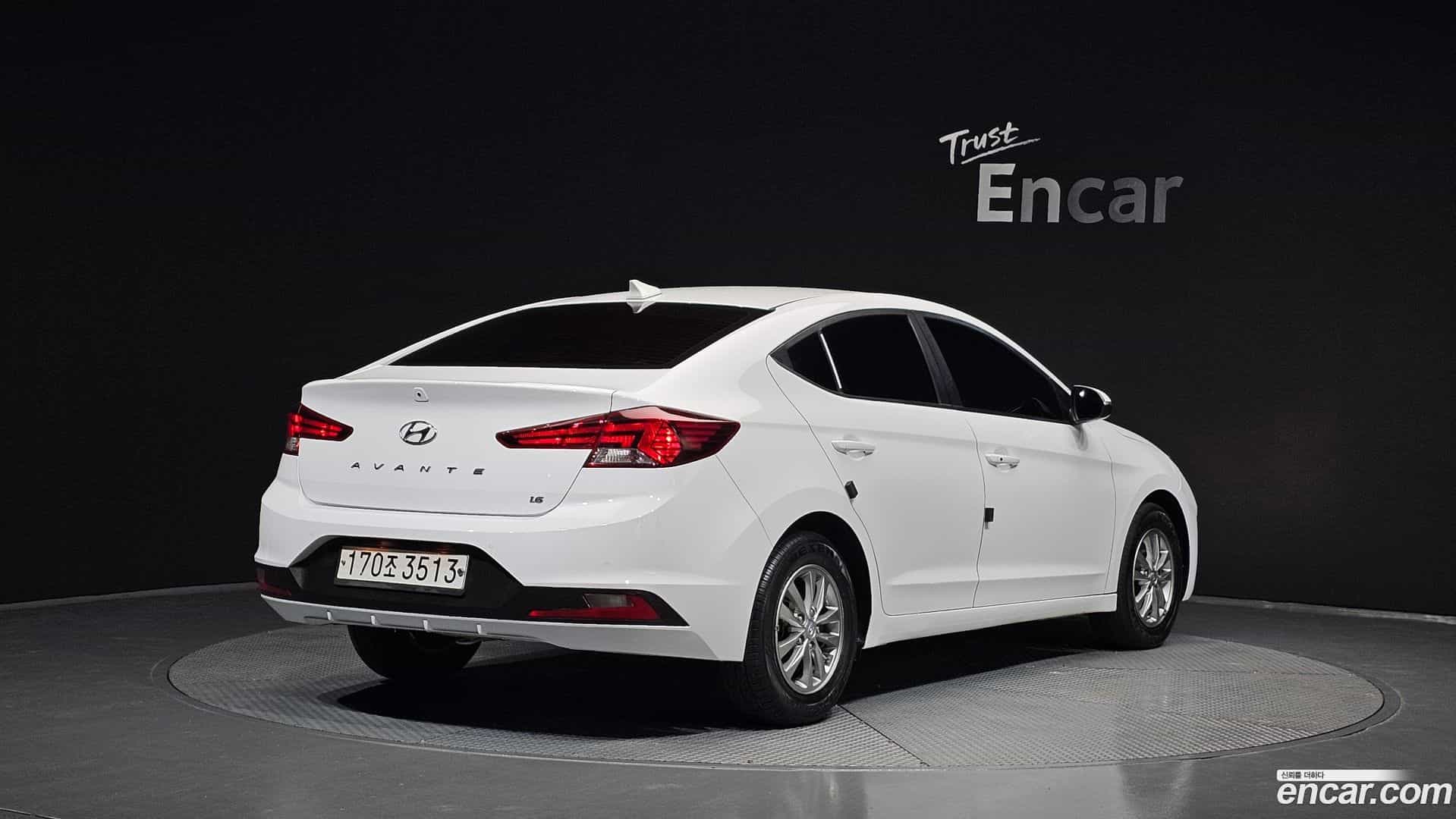 AVANTE Hyundai 2020.0-OUTER-002