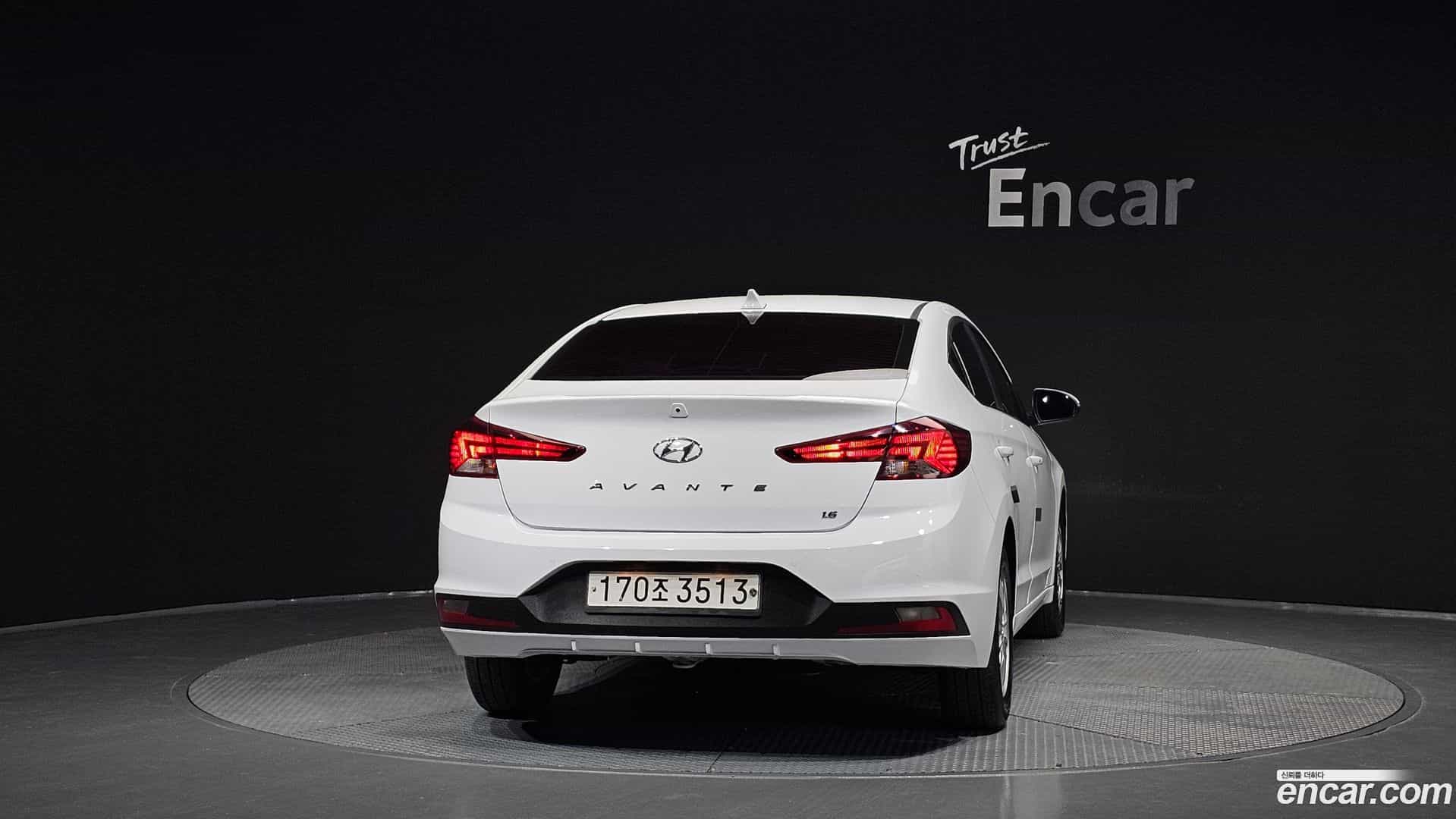 AVANTE Hyundai 2020.0-OUTER-004