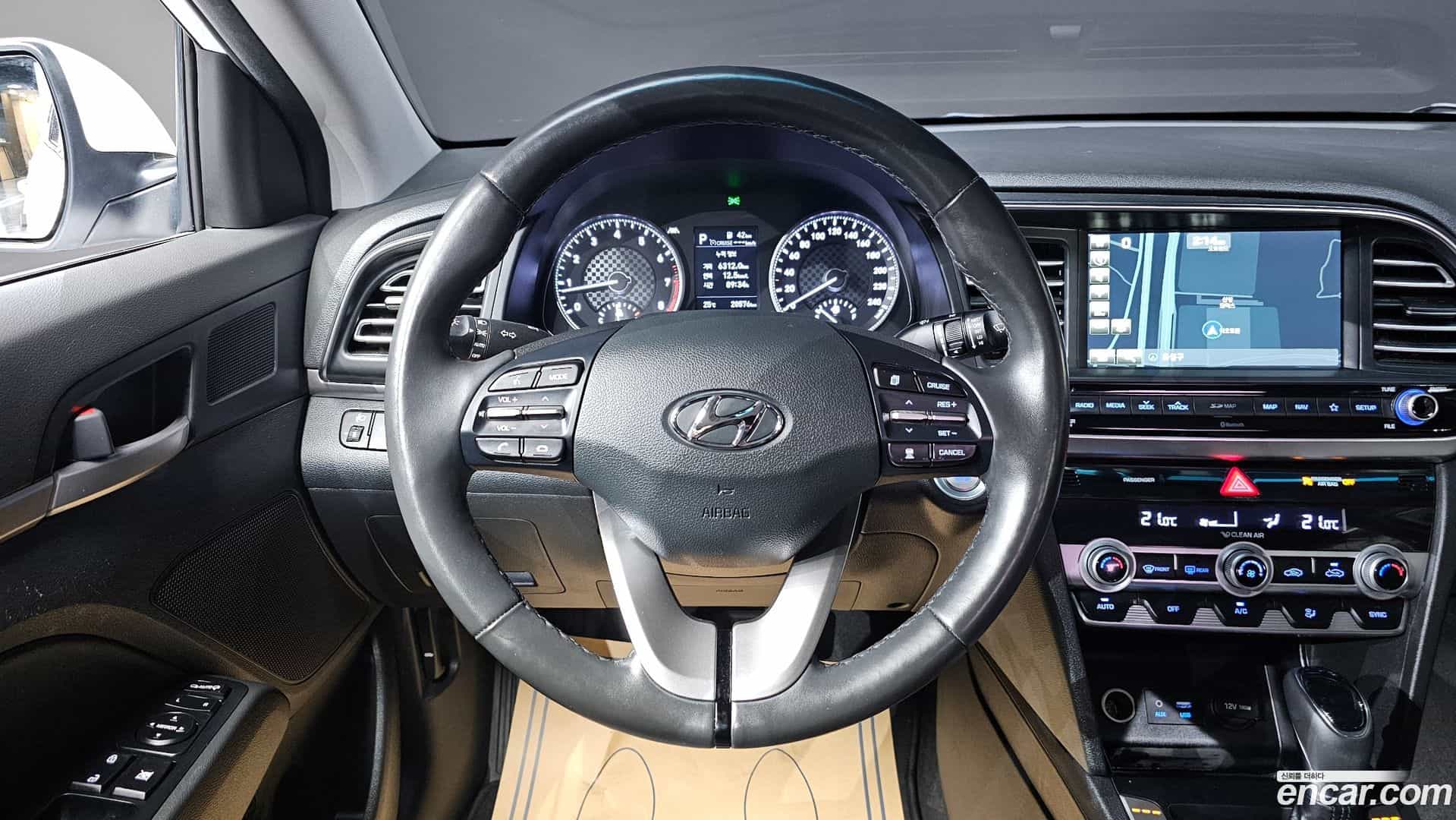 AVANTE Hyundai 2020.0-OPTION-017