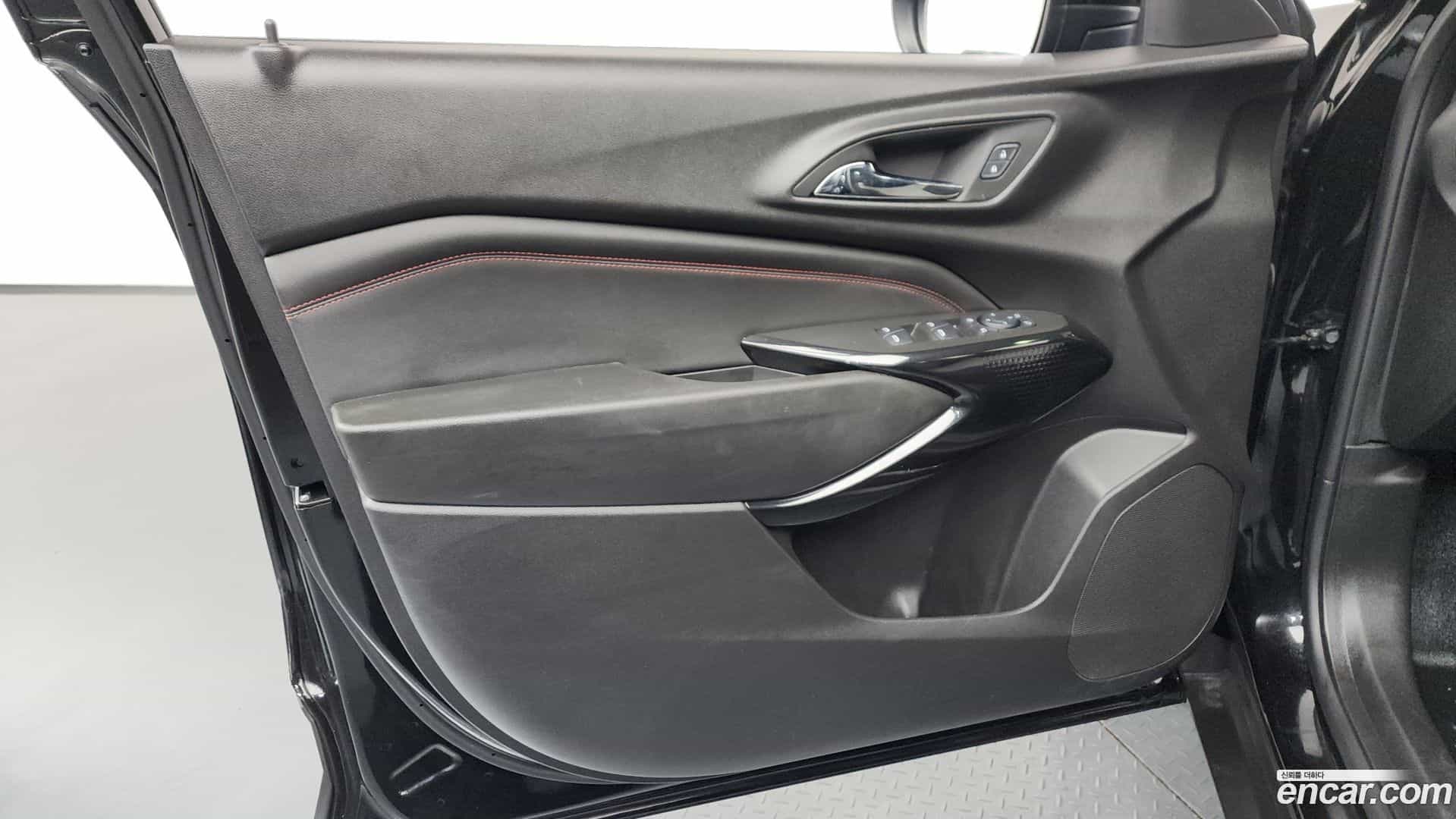 Trax Chevrolet 2024.3-INNER-034