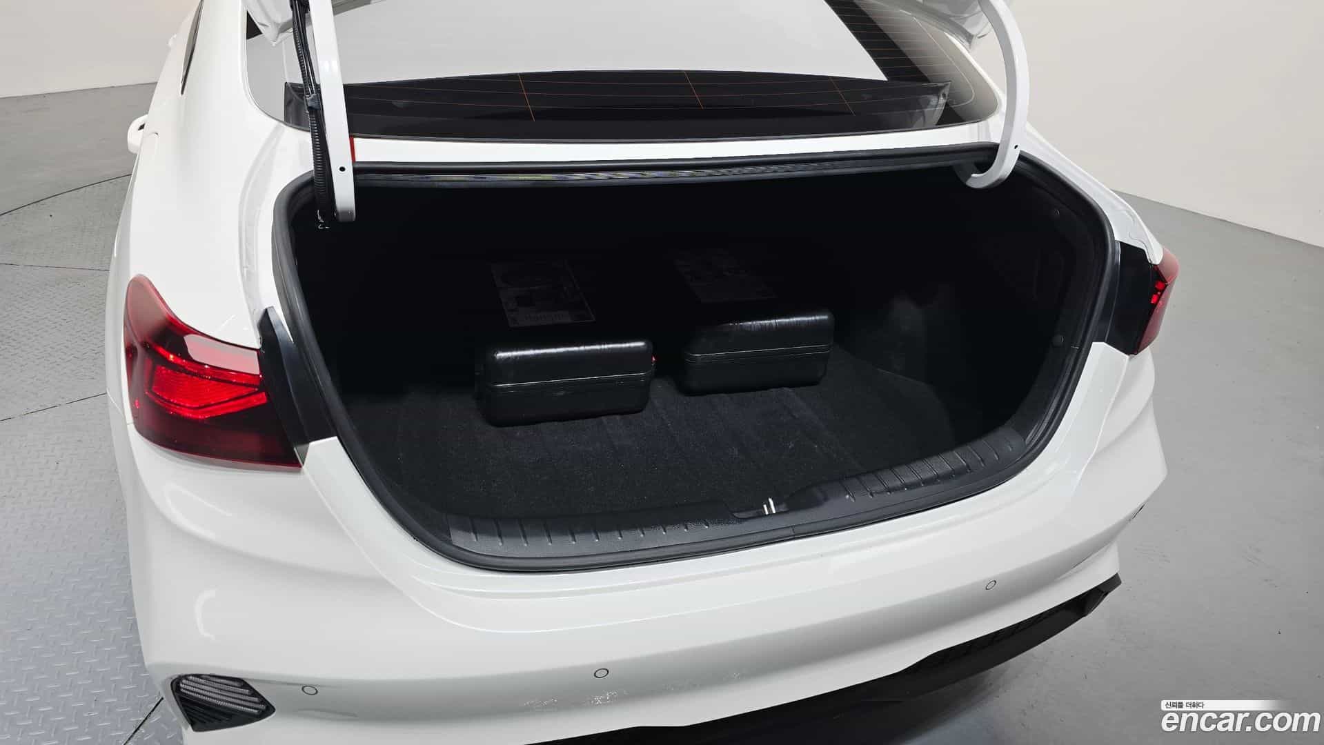 K3 Kia 2022.3-OPTION-024