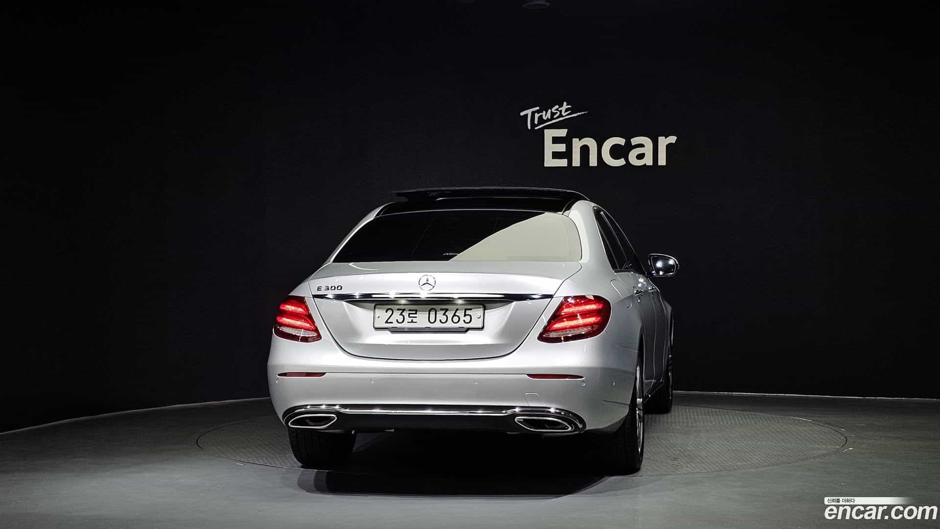E-Class Mercedes-Benz 2016.10-OUTER-004