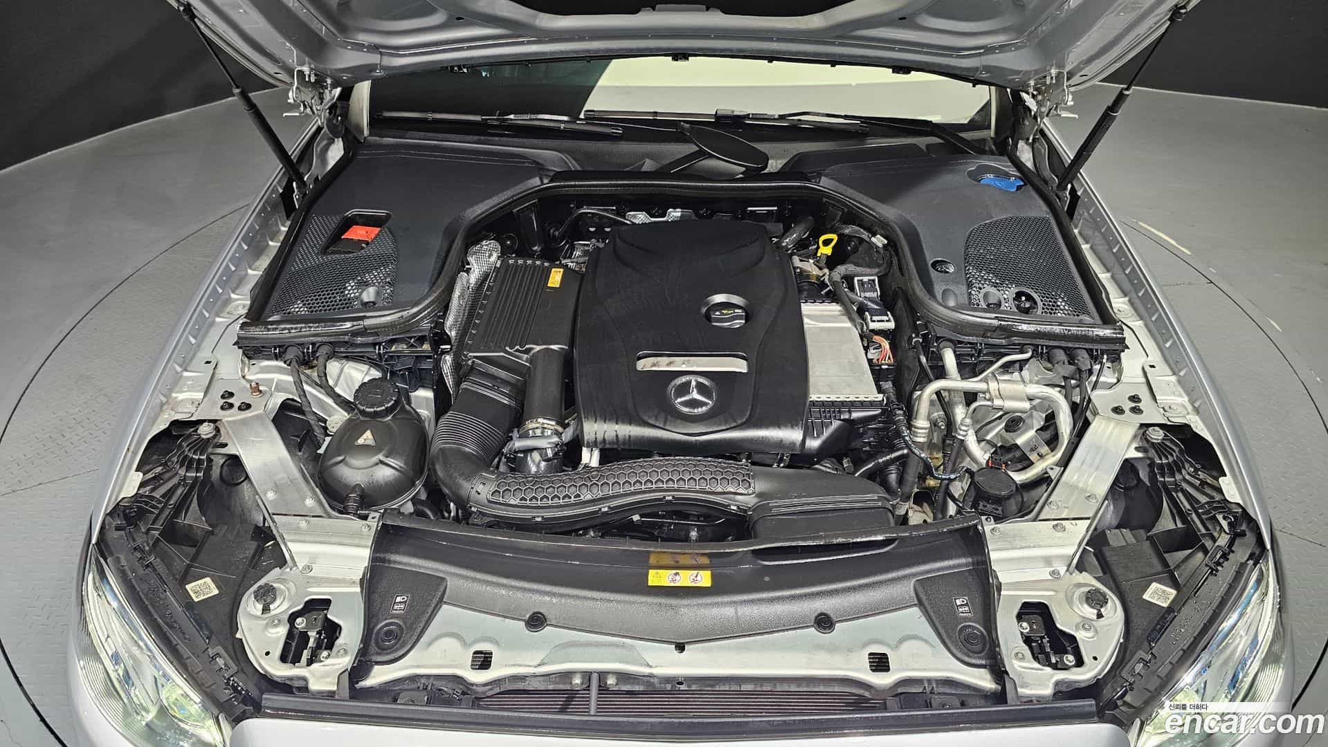 E-Class Mercedes-Benz 2016.10-OUTER-006