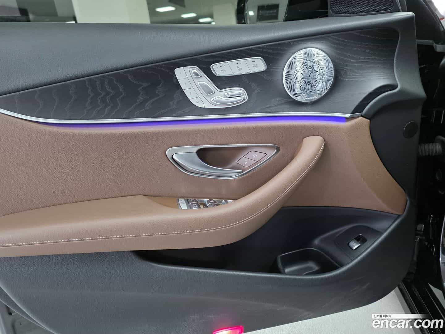 E-Class Mercedes-Benz 2020.5-OPTION-019