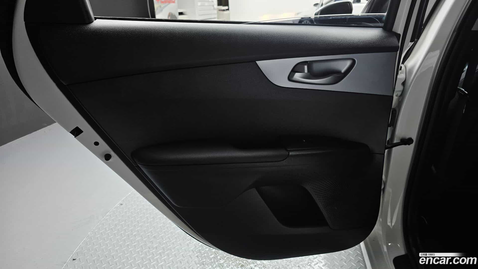 K3 Kia 2022.2-INNER-035