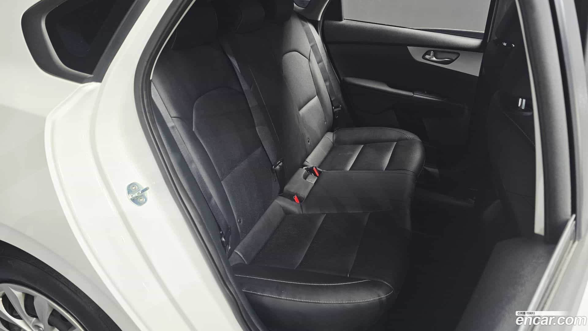 K3 Kia 2022.2-INNER-036