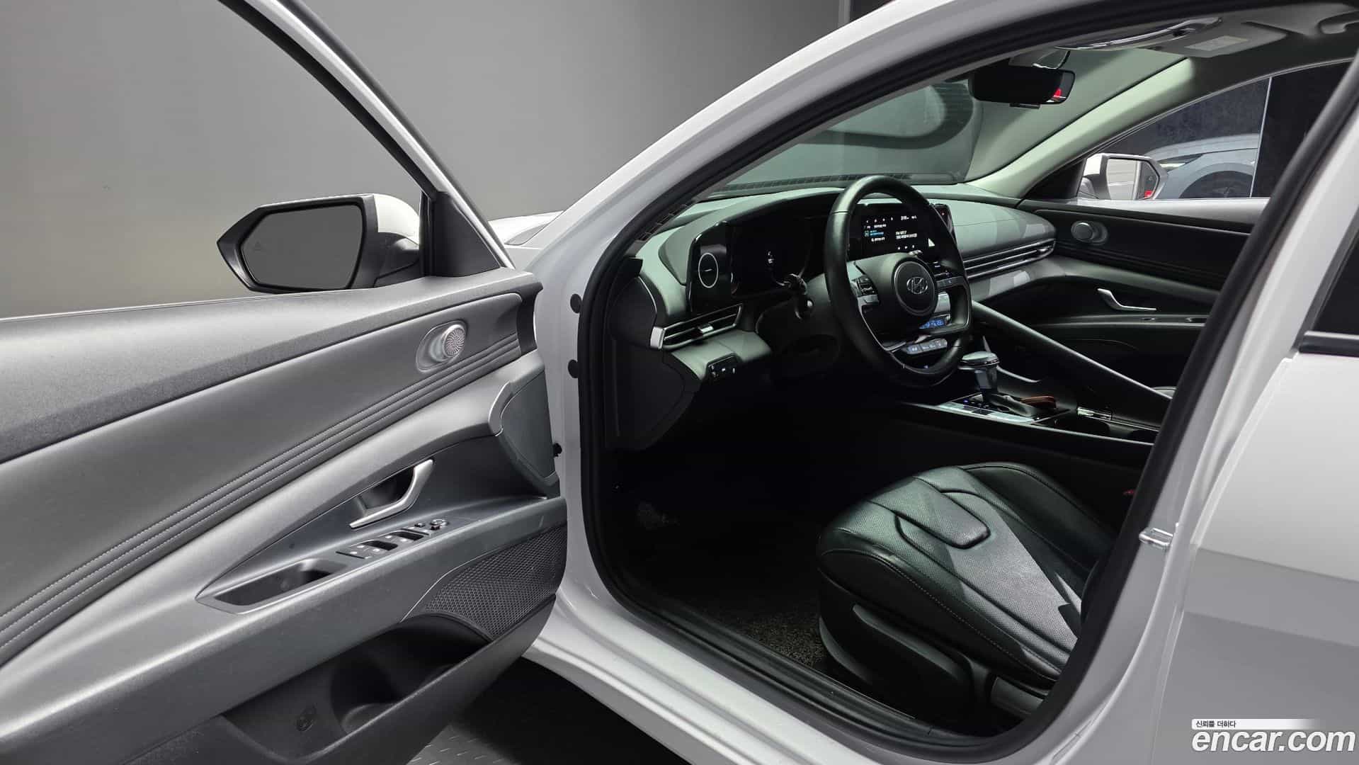 AVANTE Hyundai 2021.4-INNER-010