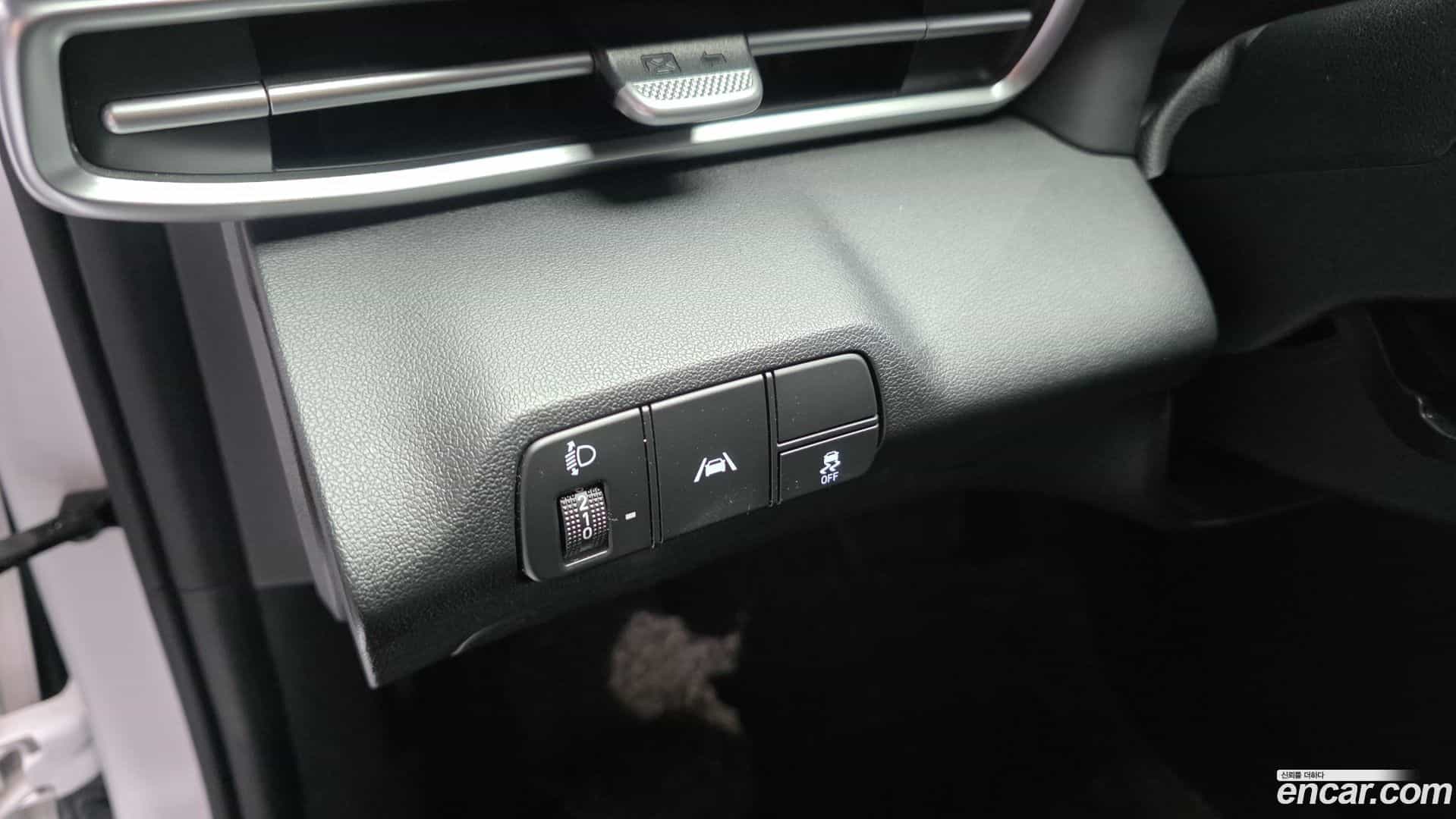 AVANTE Hyundai 2021.4-OPTION-019