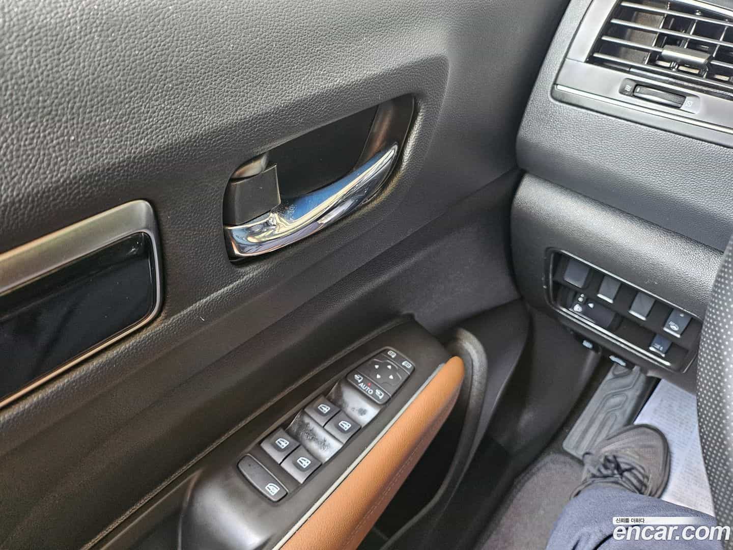 QM6 Renault Korea 2024.1-INNER-010