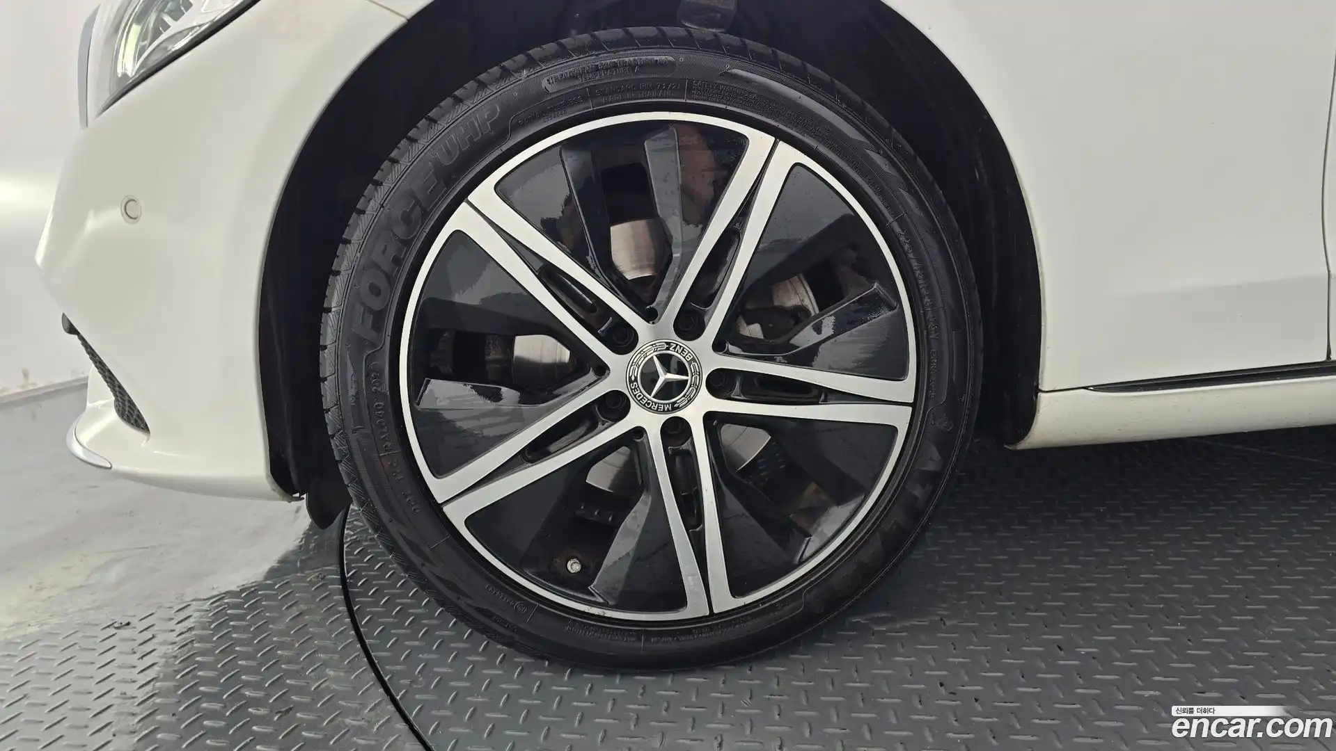 C-Class Mercedes-Benz 2019.5-OUTER-005