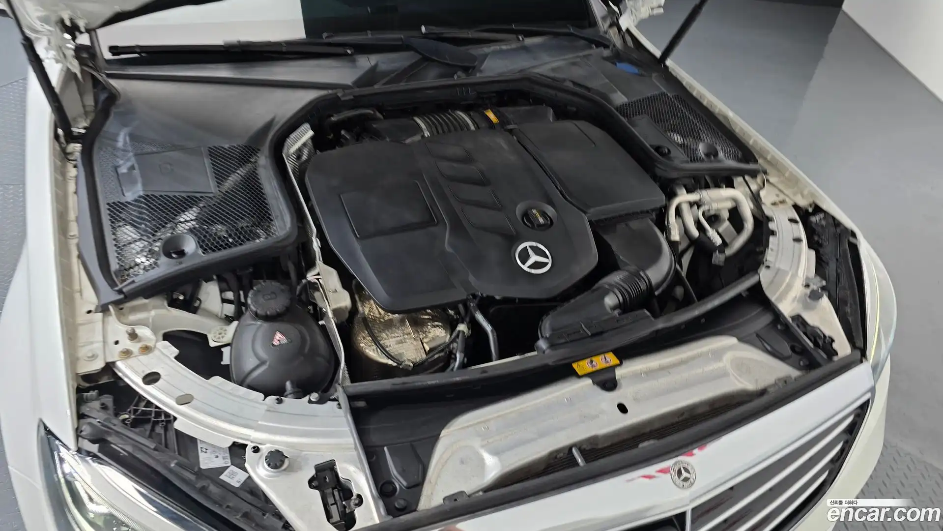 C-Class Mercedes-Benz 2019.5-OUTER-006
