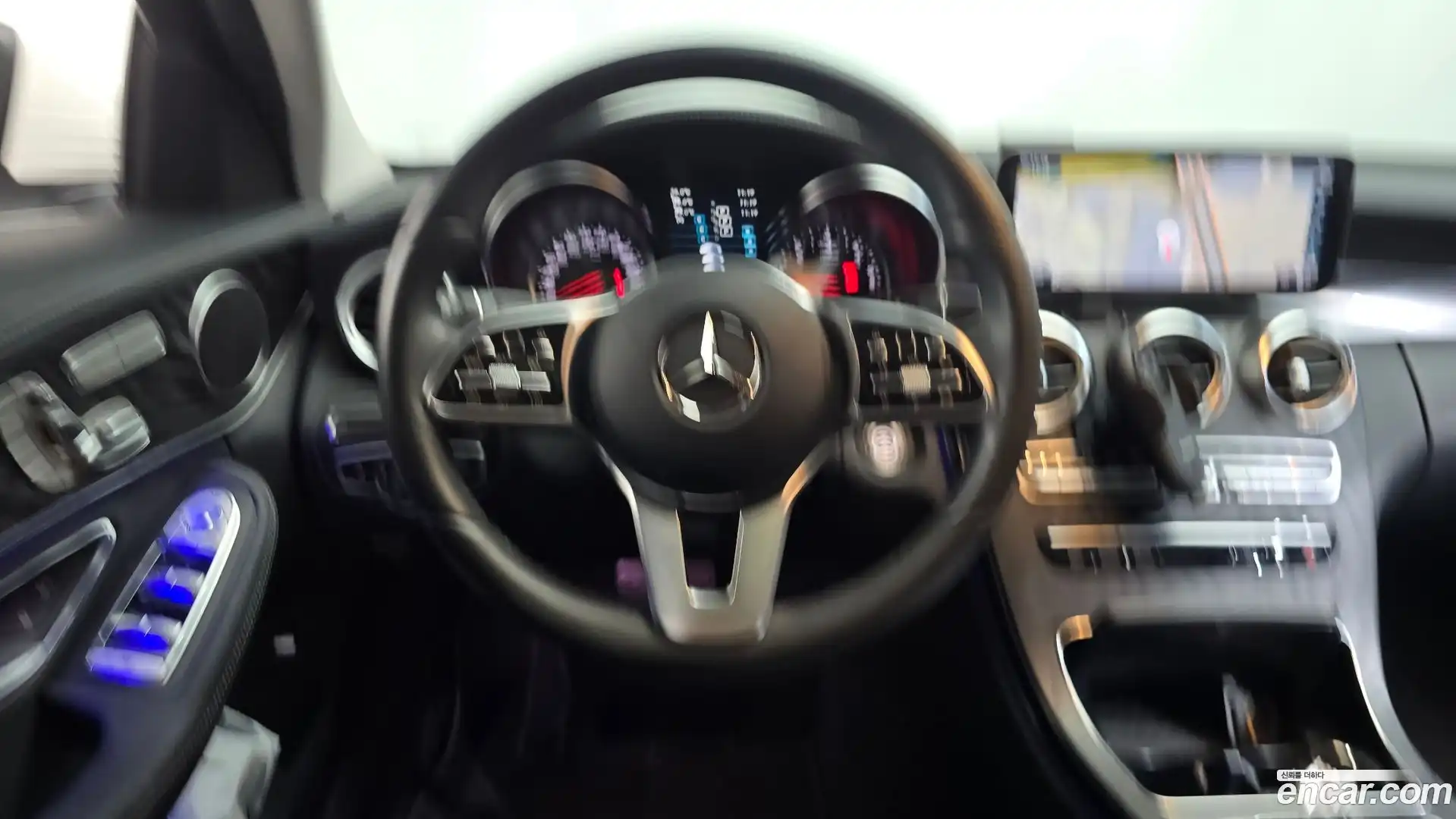 C-Class Mercedes-Benz 2019.5-OPTION-017