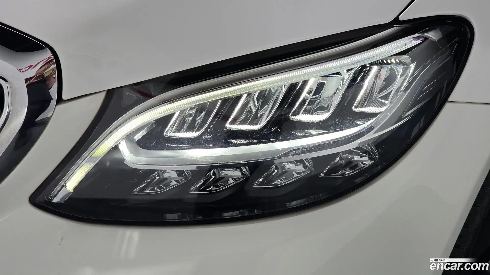C-Class Mercedes-Benz 2019.5-OUTER-032