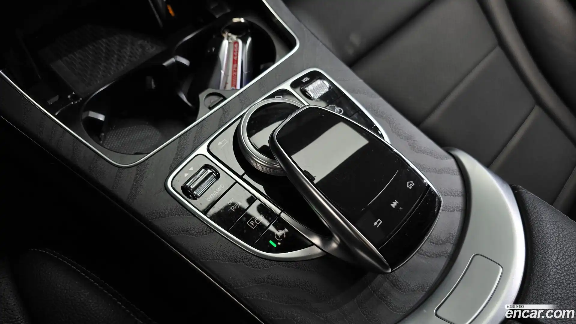 C-Class Mercedes-Benz 2019.5-OPTION-042