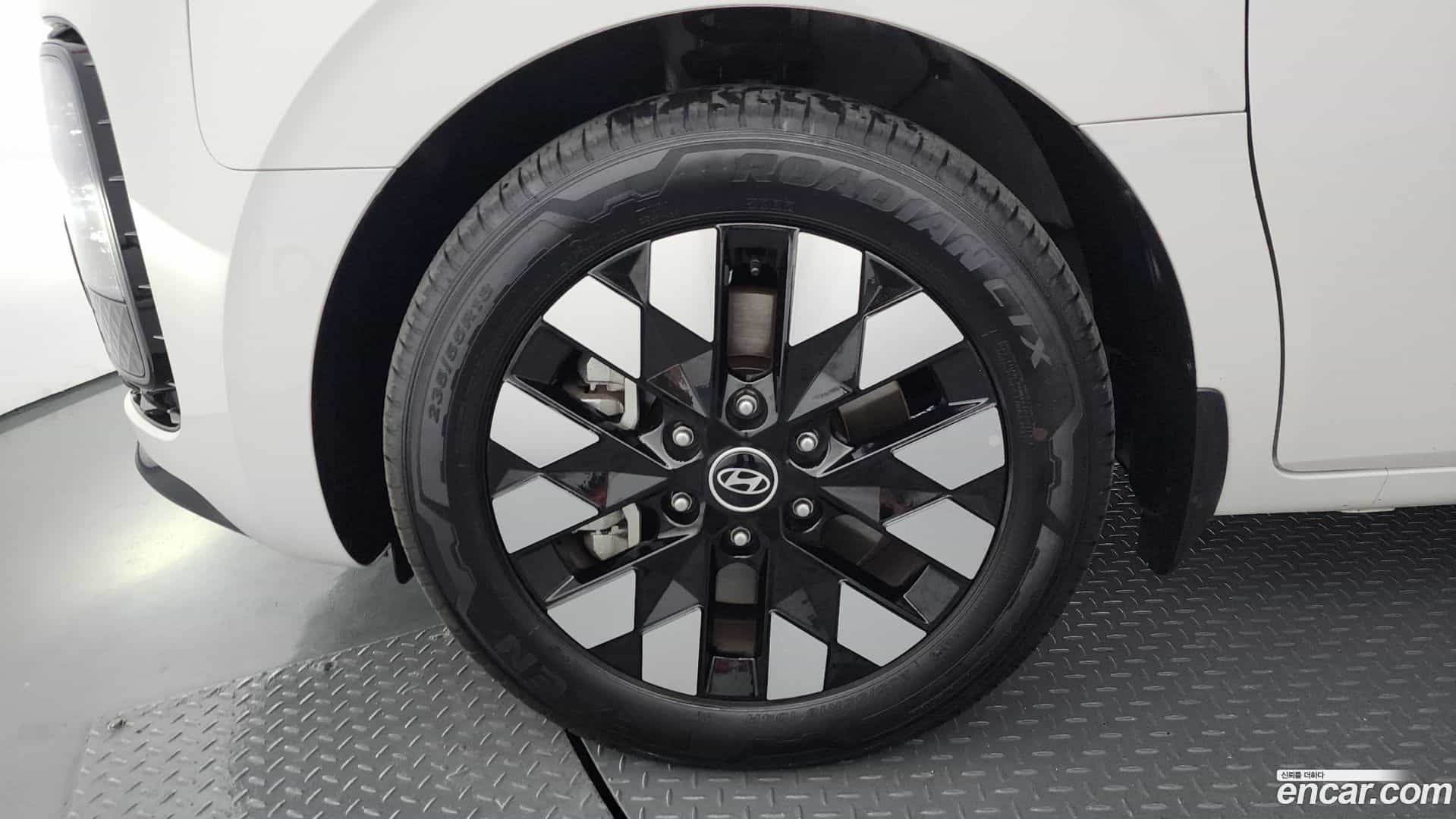 Staria Hyundai 2025.4-OUTER-005