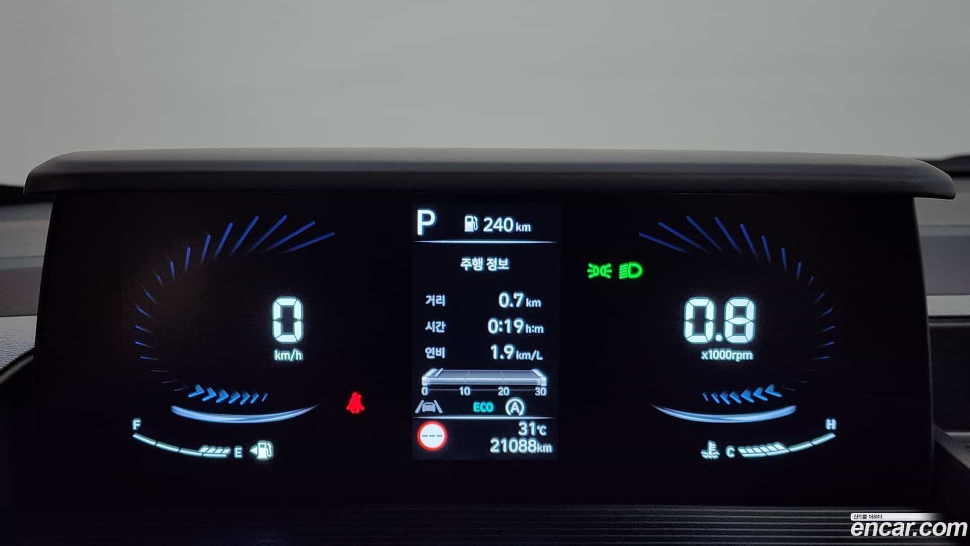 Staria Hyundai 2025.4-INNER-008