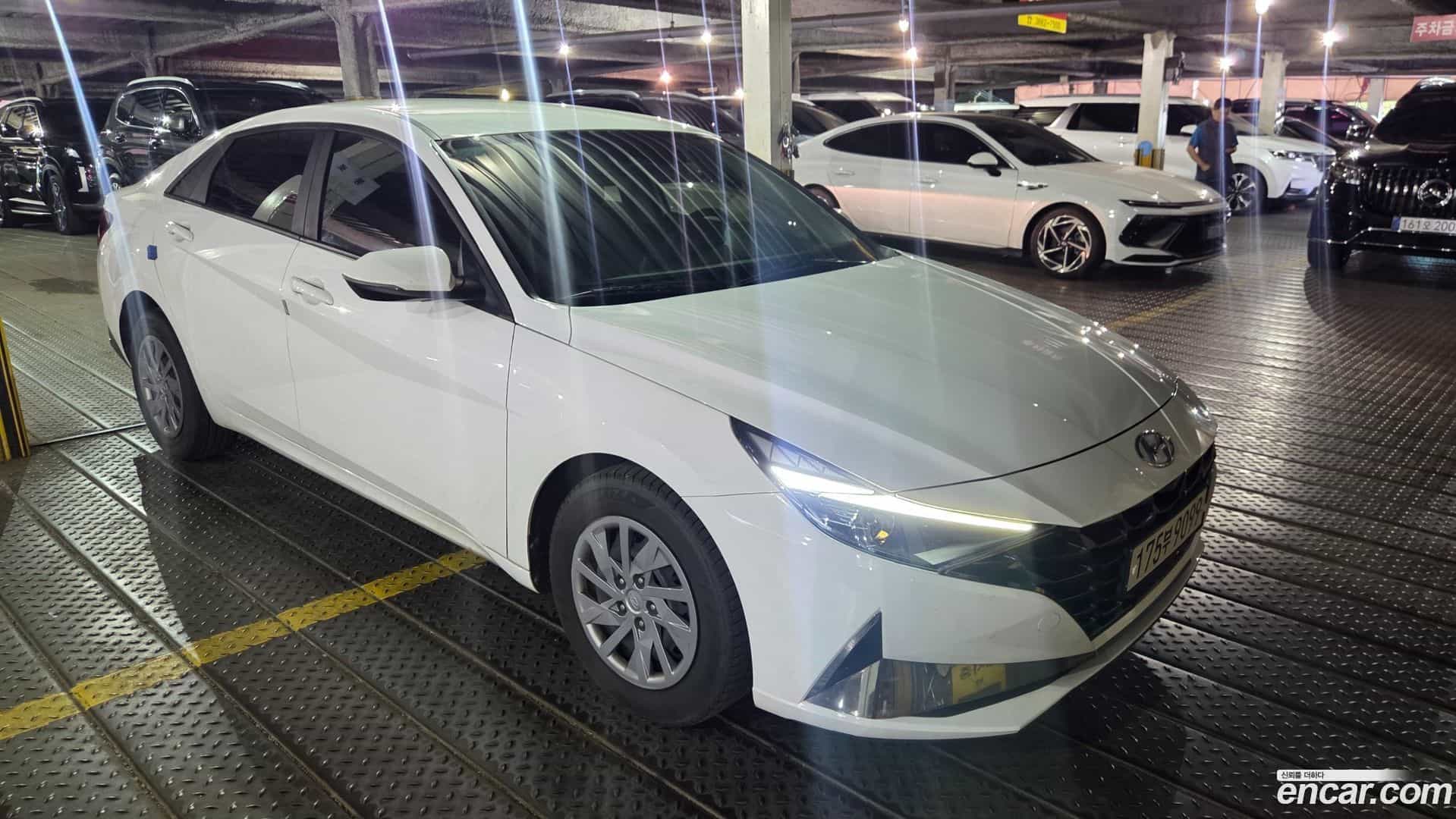 AVANTE Hyundai 2021.1-OUTER-001
