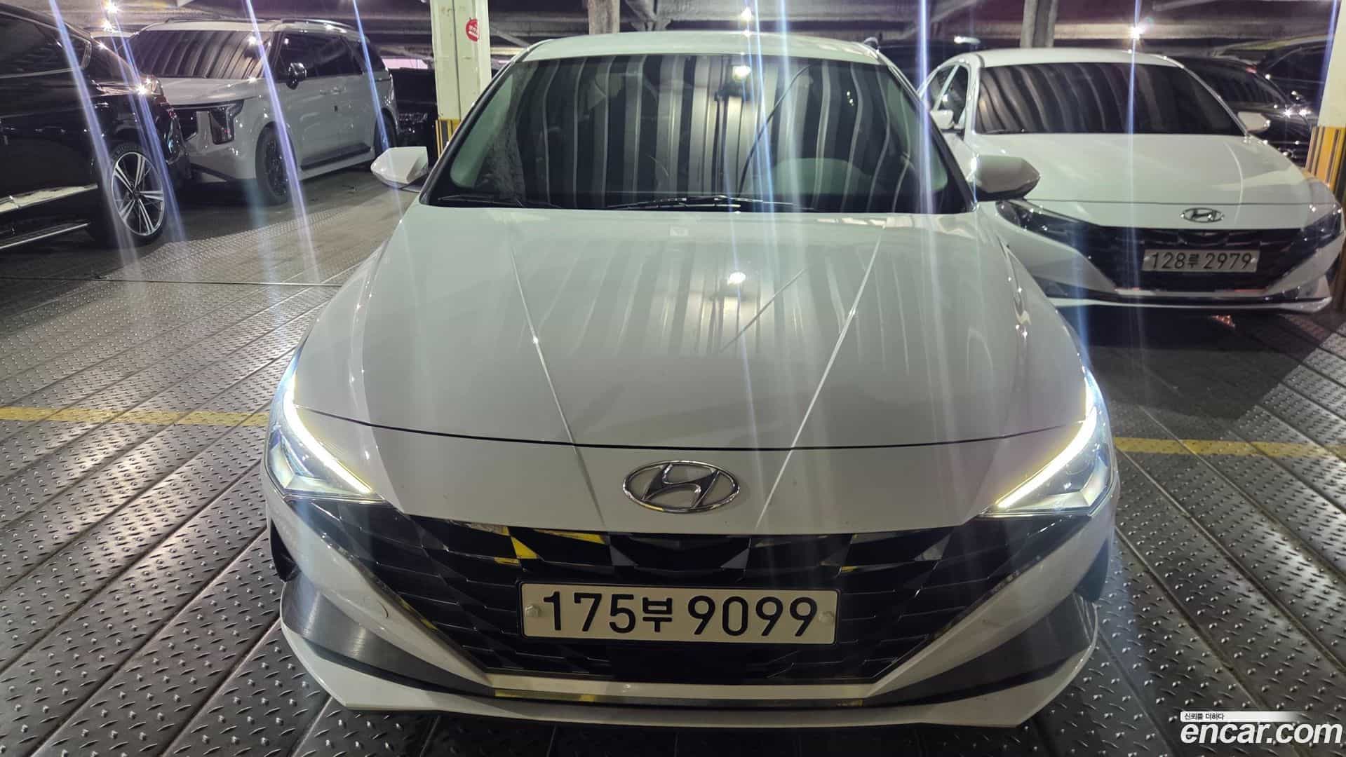 AVANTE Hyundai 2021.1-OUTER-002