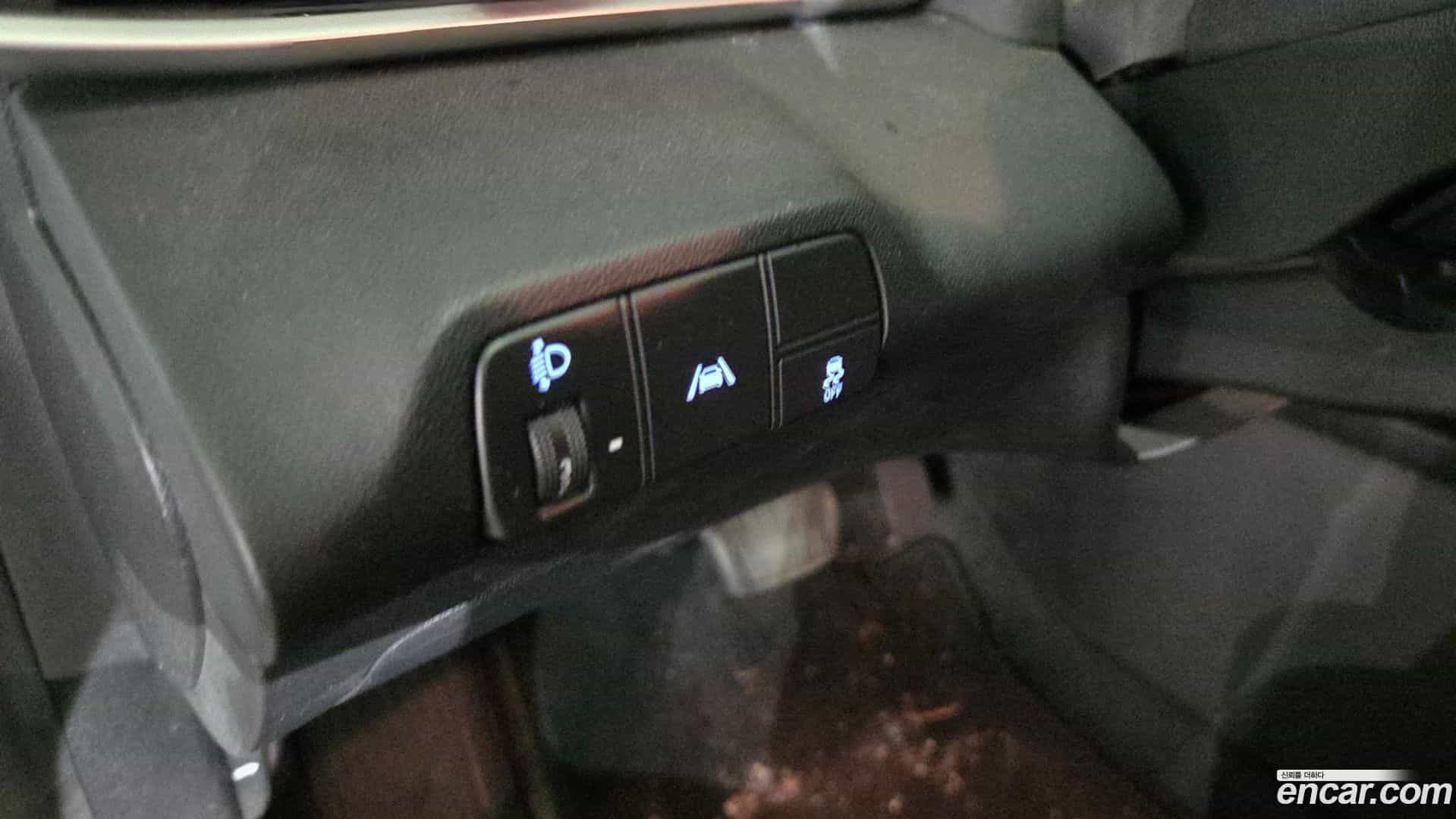 AVANTE Hyundai 2021.1-INNER-009