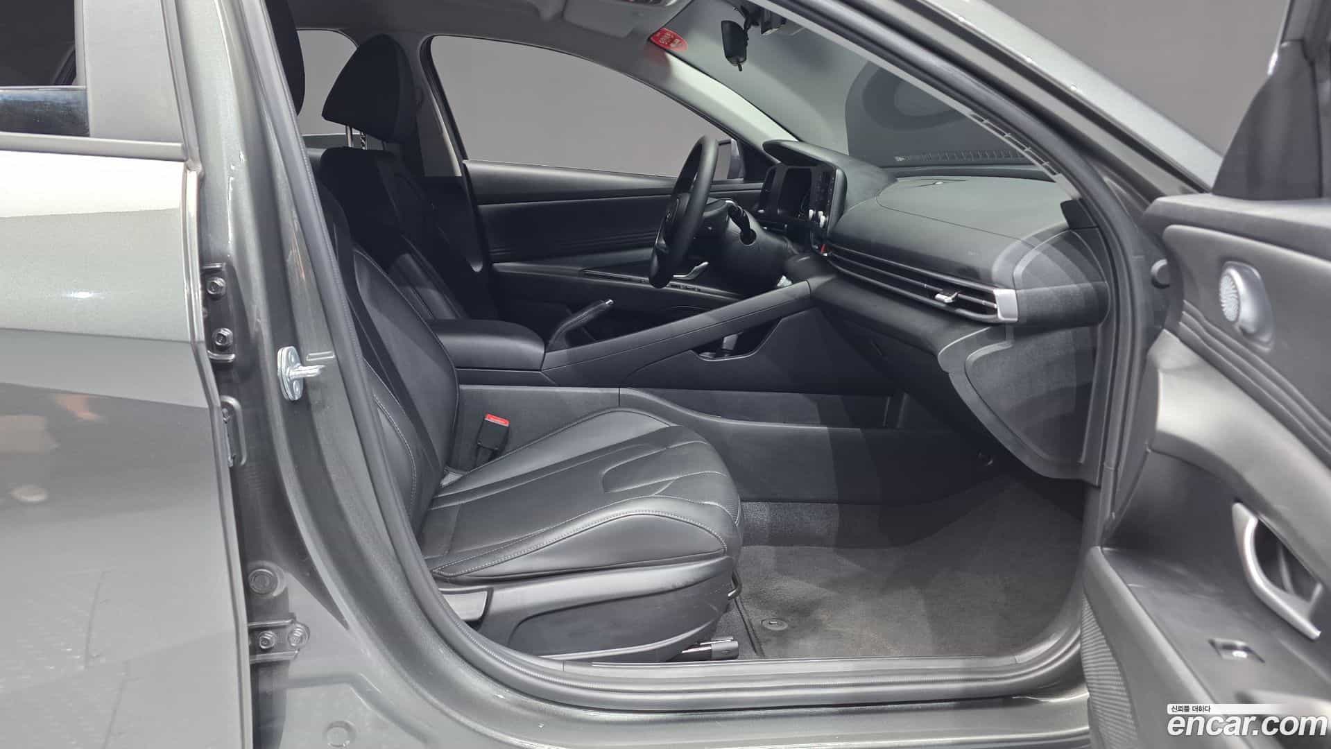 AVANTE Hyundai 2023.5-OPTION-015