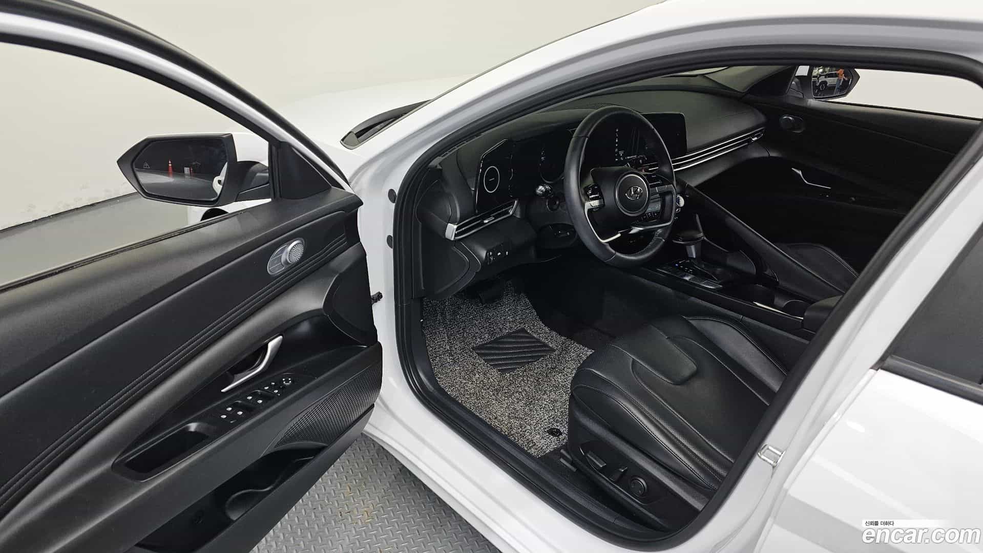 AVANTE Hyundai 2022.7-INNER-010